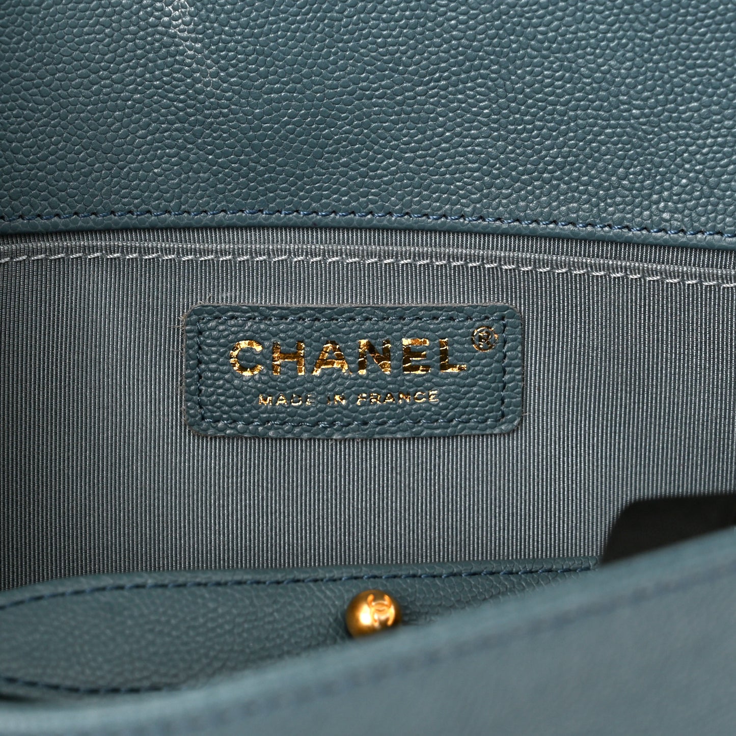 Caviar Quilted Medium Boy Flap Blue