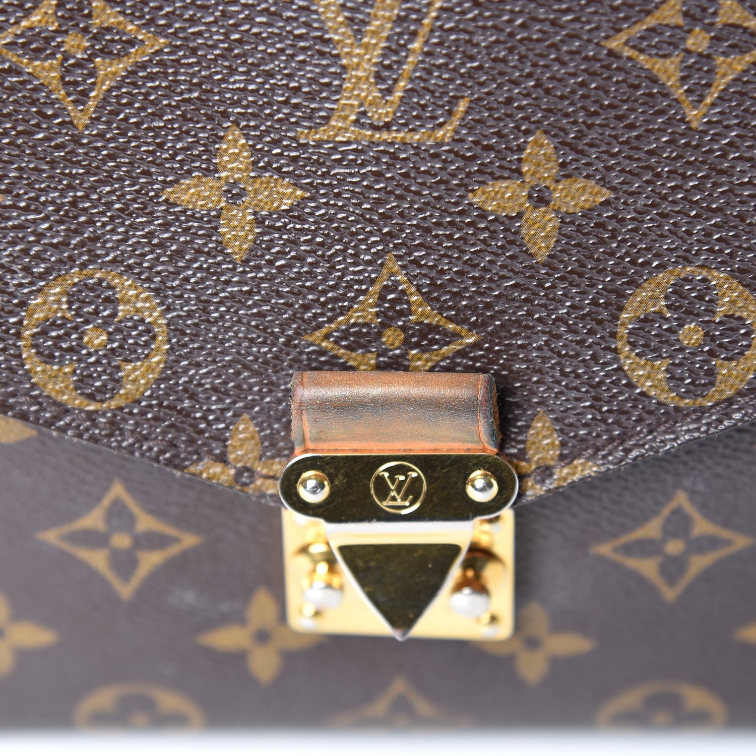 Louis Vuitton Monogram Pochette Metis 10 of 17