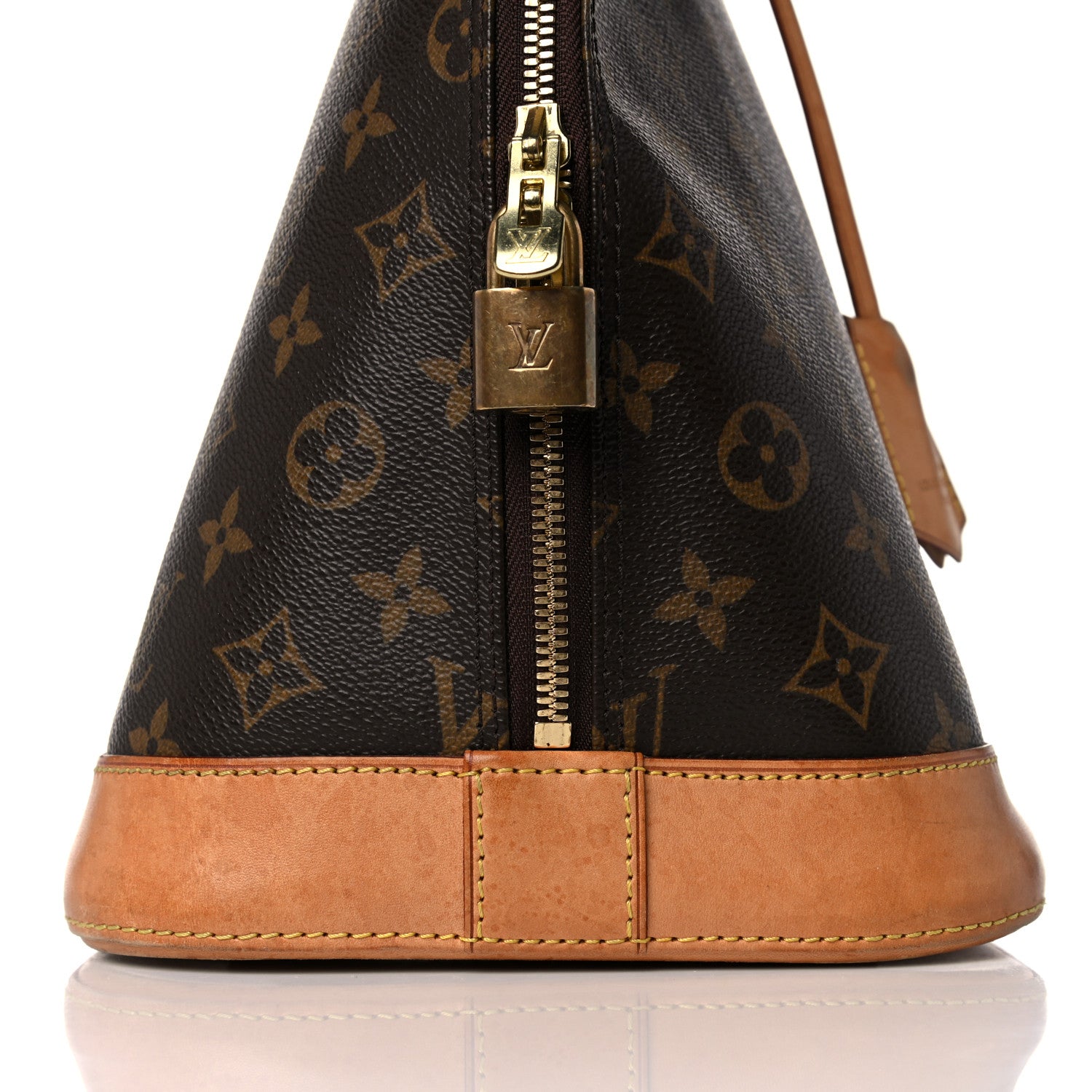 Louis Vuitton Monogram Alma GM 22 of 35