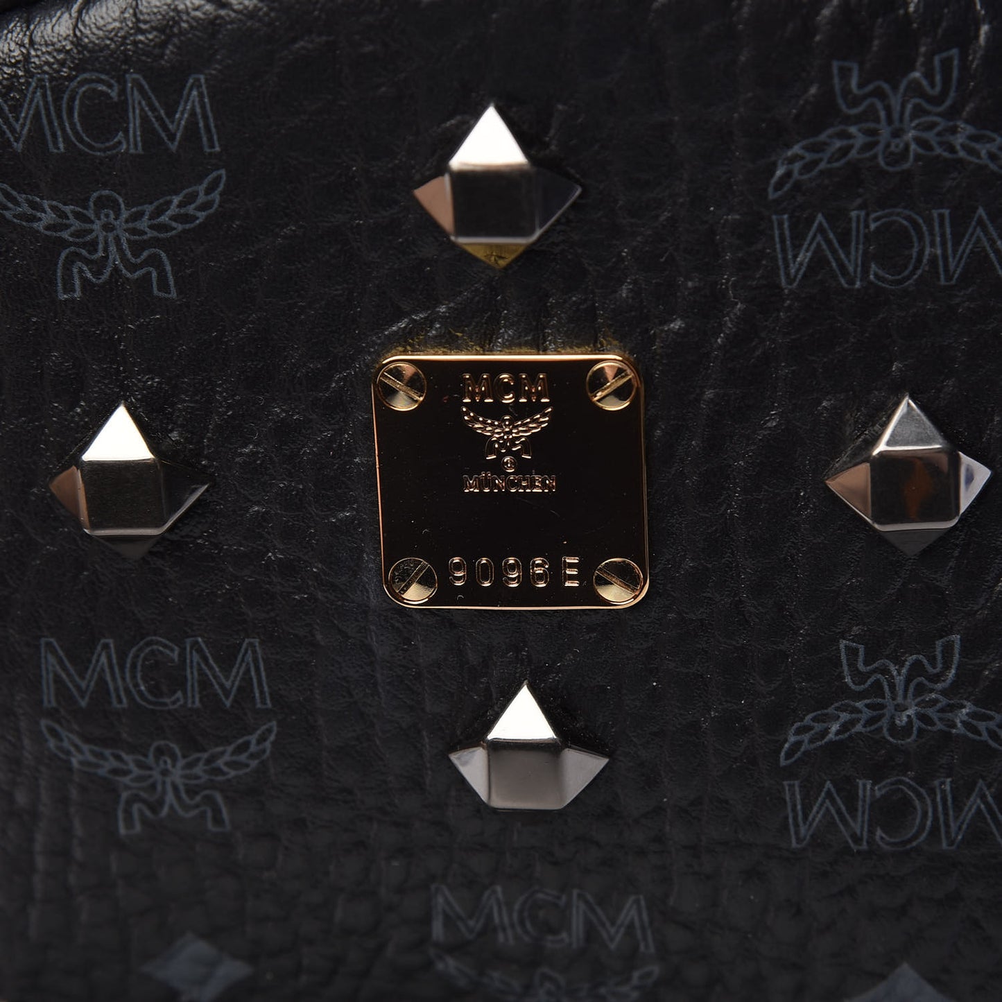 Visetos Studded Medium Stark M Backpack Black