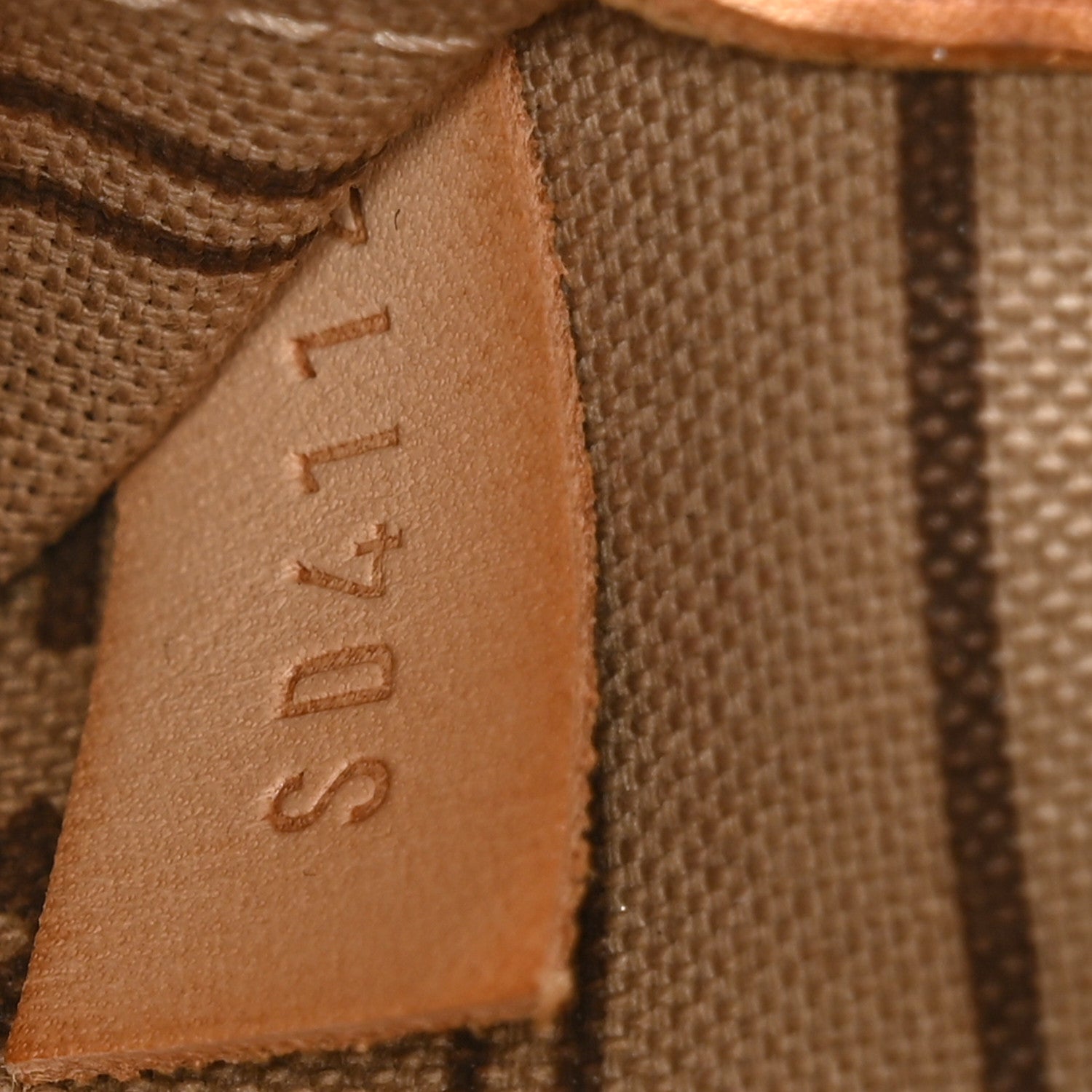 Louis Vuitton Monogram Neverfull MM 7 of 10