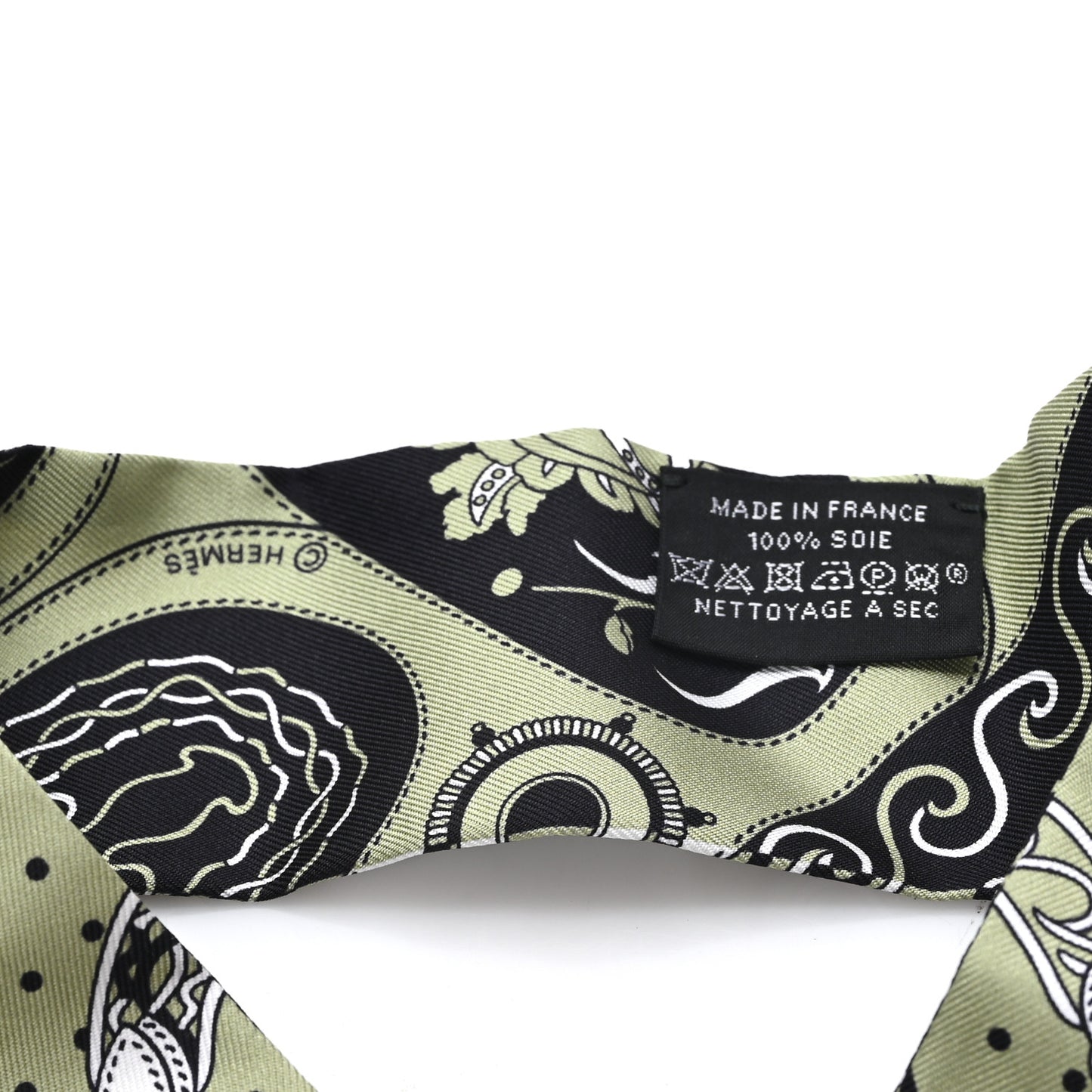 Silk Festival Des Amazones Twilly Pistachio Black White