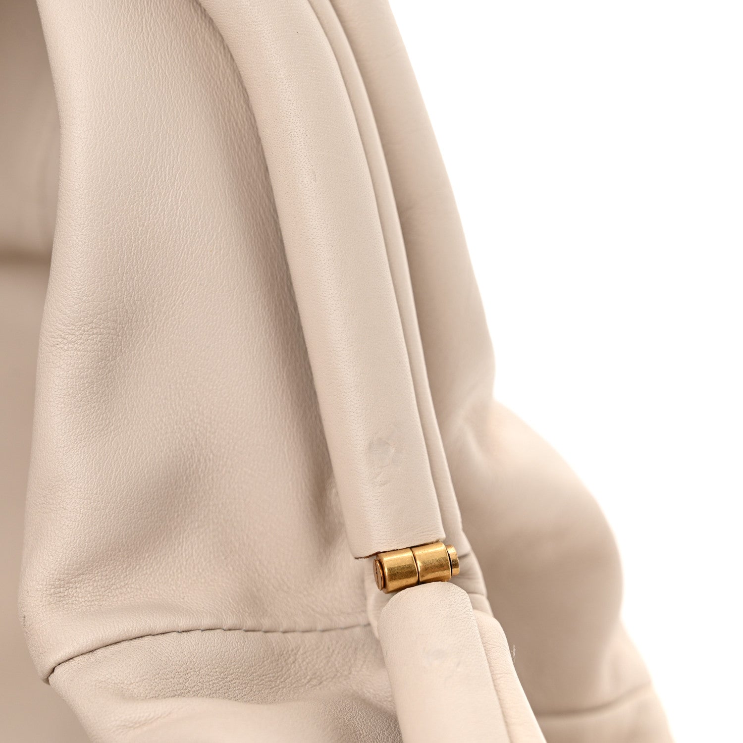 Bottega Veneta Smooth Butter Calf The Pouch Oversized Clutch Plaster 10 of 10