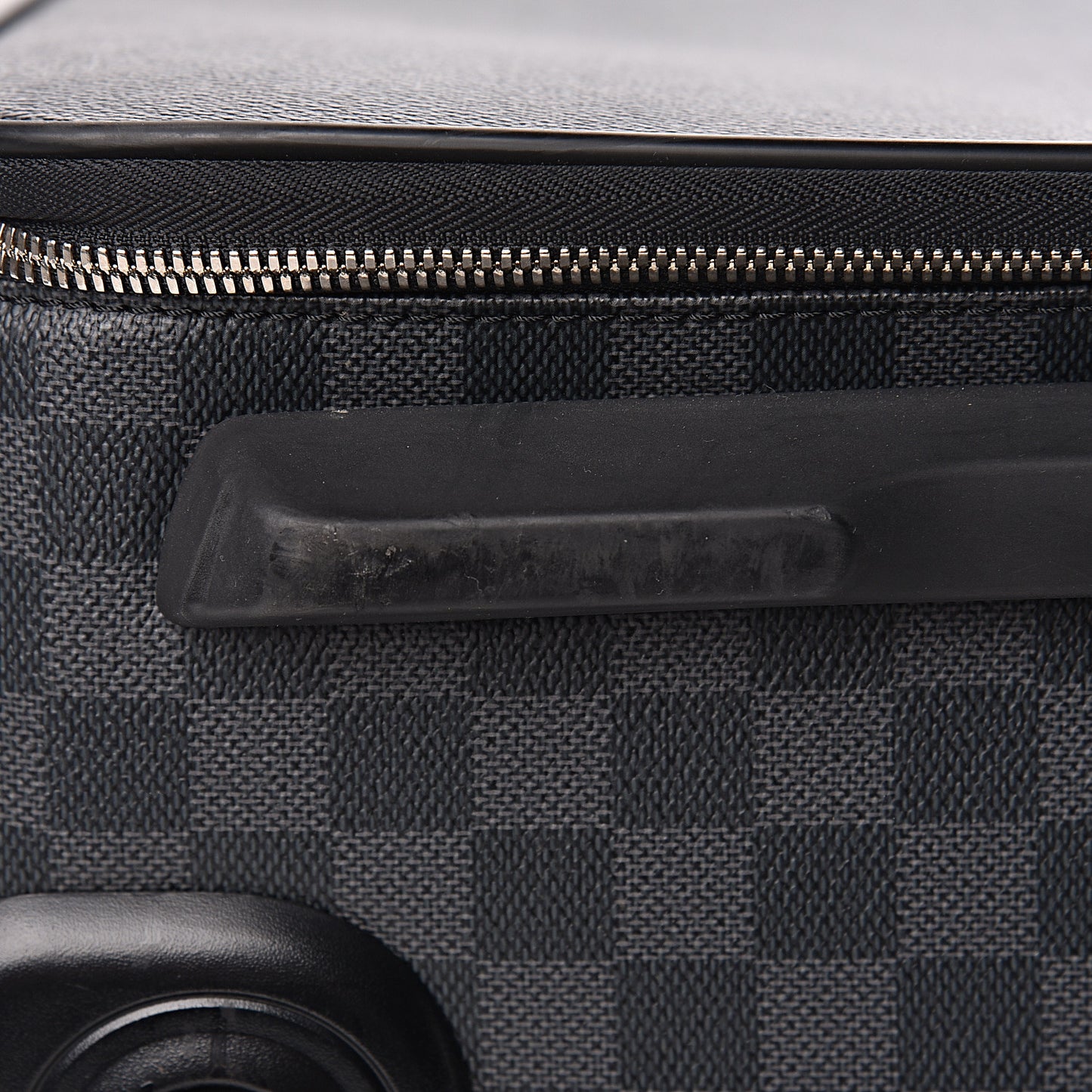 Damier Graphite Pegase 55