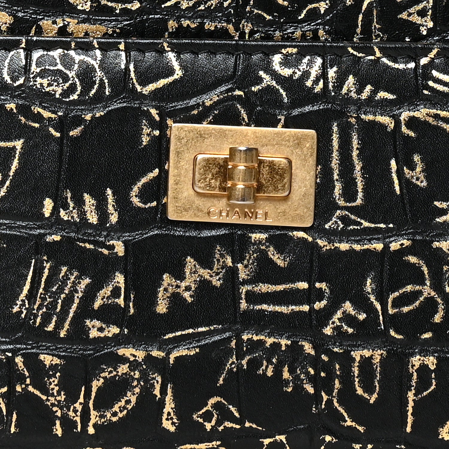 Chanel Calfskin Crocodile Embossed Graffiti 2.55 Cocodile Reissue Card Holder Black Gold 9 of 9
