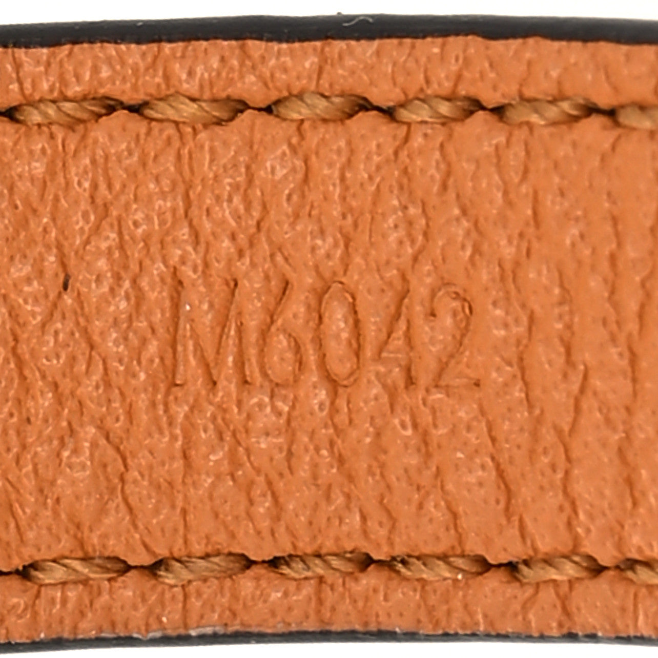 Monogram Essential V Bracelet 19