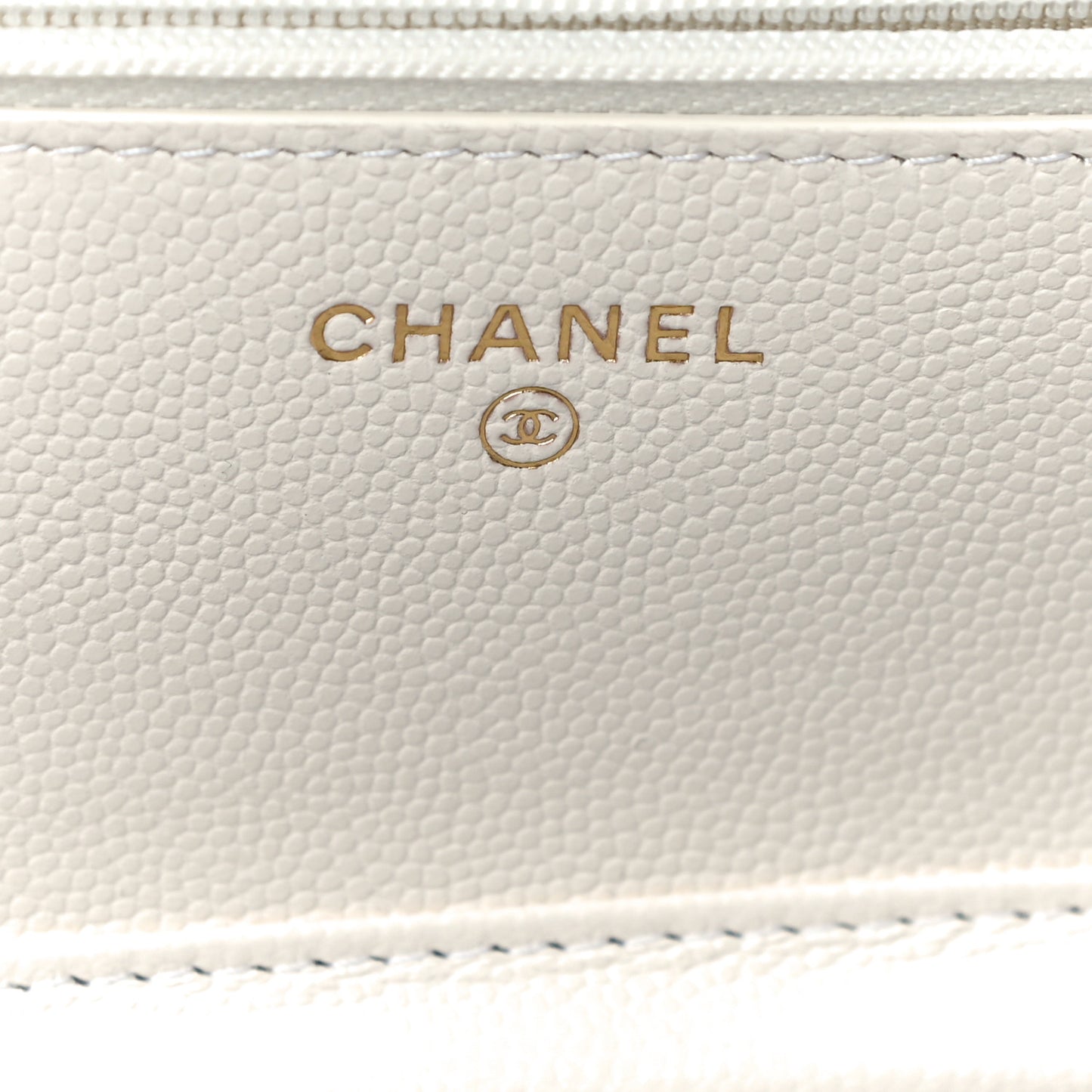 Caviar Quilted Wallet On Chain WOC White