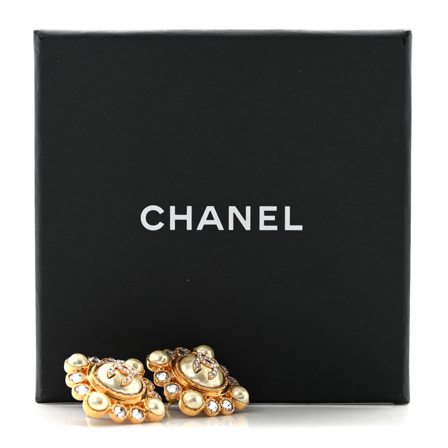 Chanel Pearl Crystal CC Round Earrings Gold 5 of 5