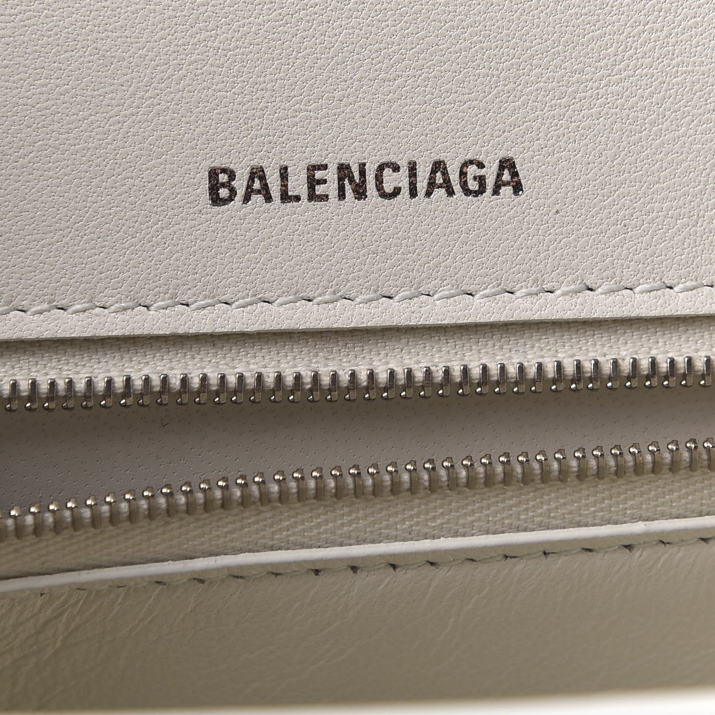 Grained Calfskin Medium Hourglass Top Handle Bag White