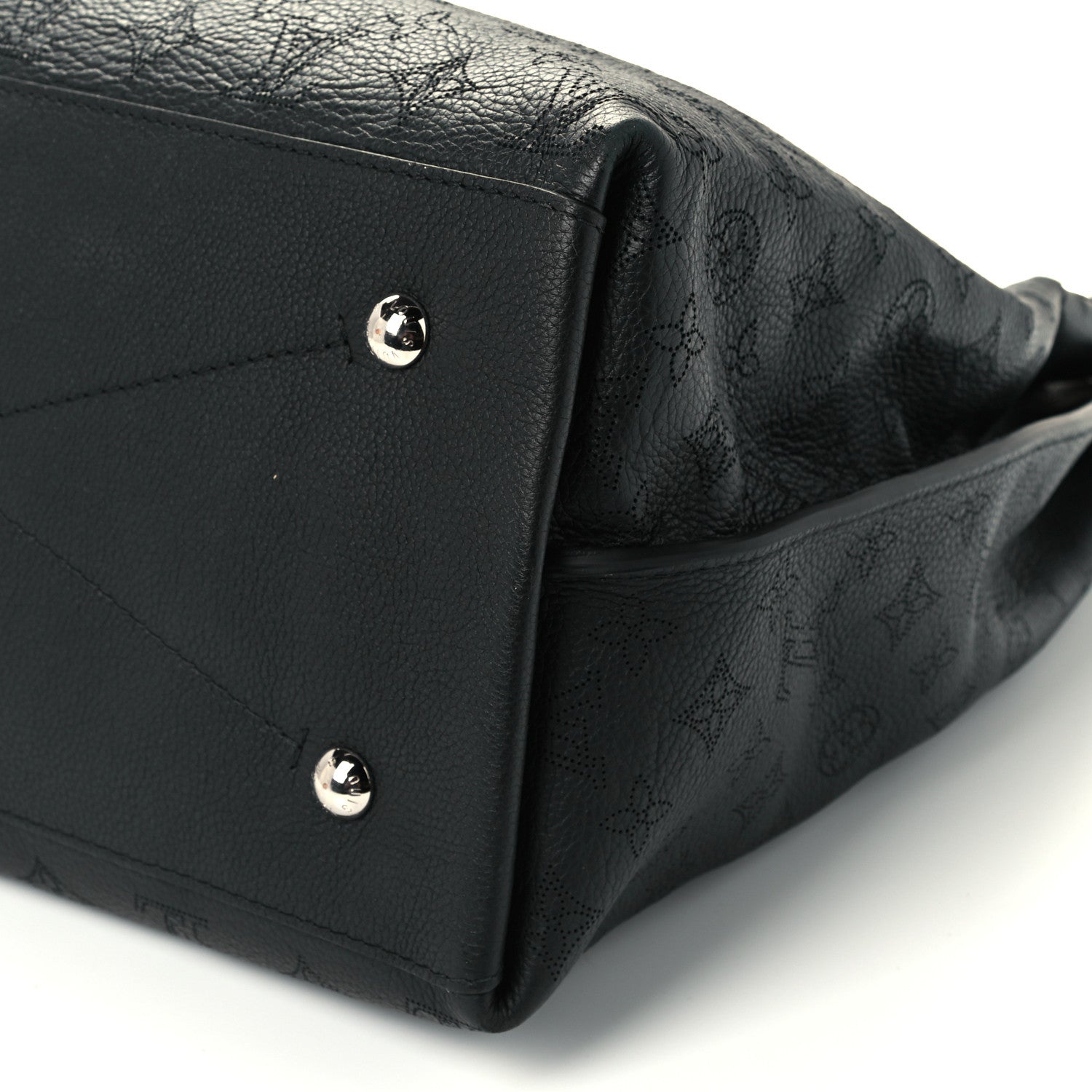 Louis Vuitton Mahina Carmel Hobo Black 10 of 10