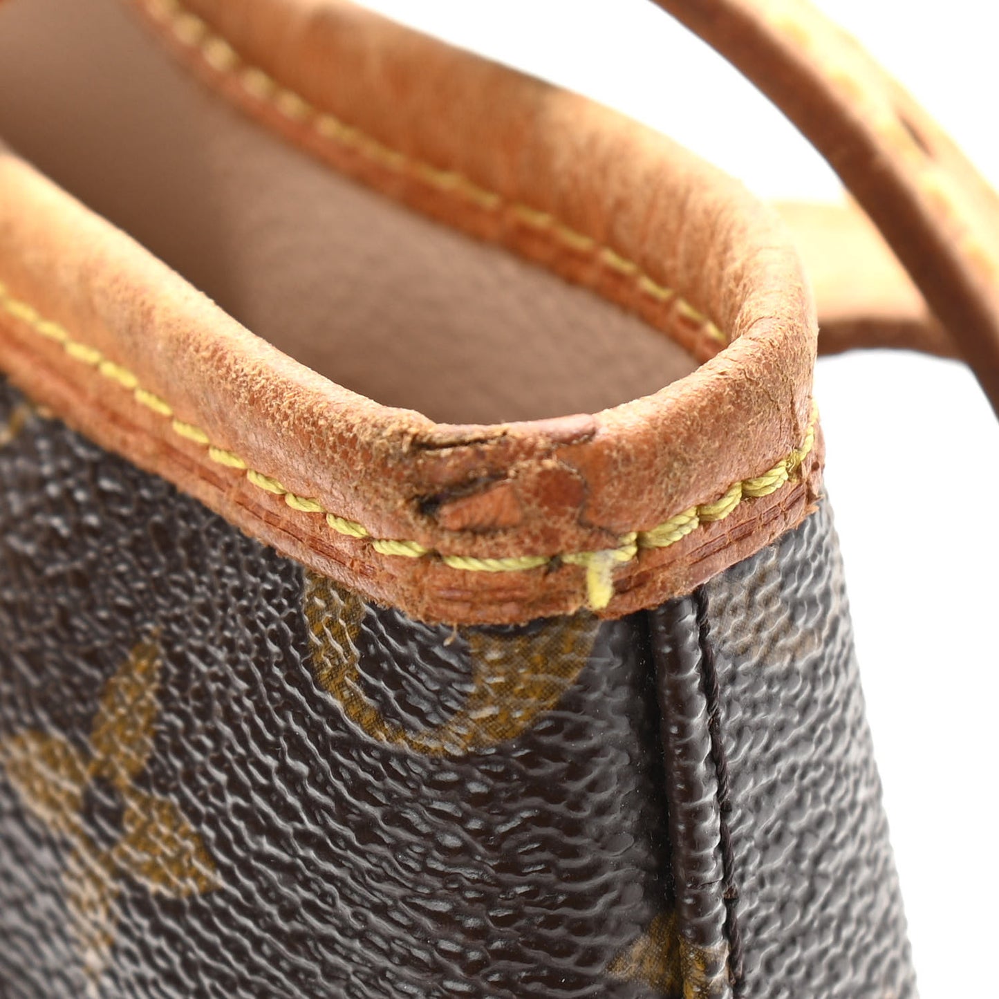 Monogram Petit Bucket 23