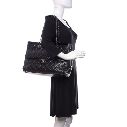 Chanel Glazed Calfskin Quilted Large CC Delivery Tote Black 2 of 10