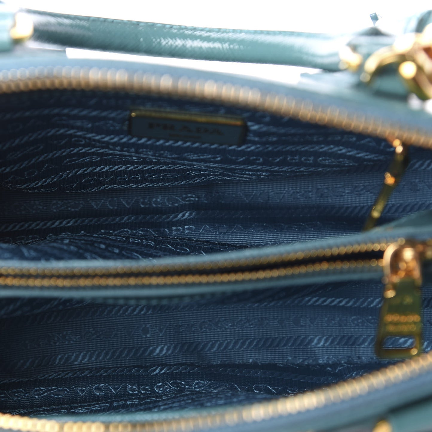 Saffiano Vernice Small Promenade Tote Turchese