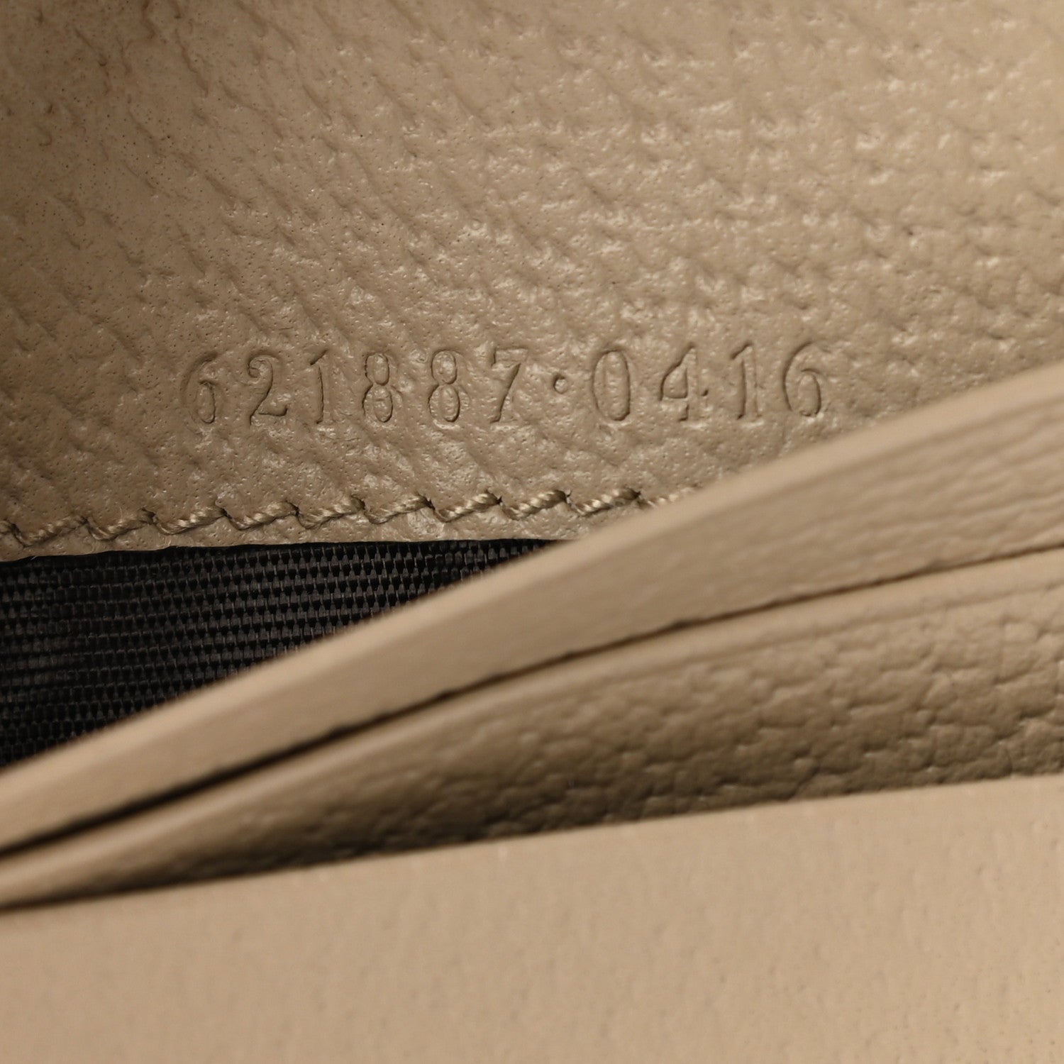 Gucci GG Supreme Monogram Textured Dollar Calfskin Horsebit 1955 Card Case Wallet Beige Mystic White Oatmeal 7 of 9