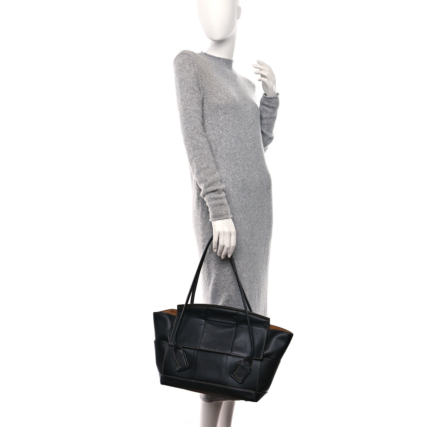 Bottega Veneta French Calfskin Maxi Intrecciato Small Arco Black 2 of 12