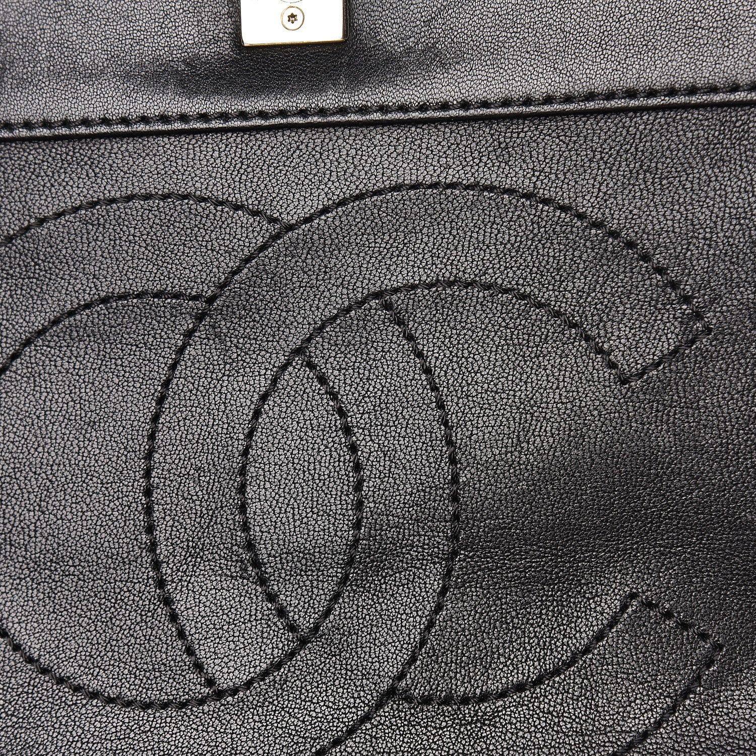 Chanel Sheepskin Quilted Vintage Mademoiselle Flap Blue Black 19 of 19