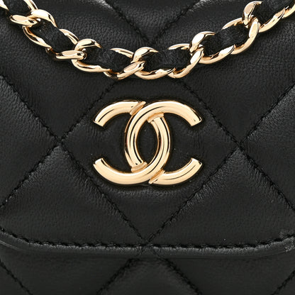 Chanel Lambskin Quilted Pearl Top Handle Clutch With Chain Black 9 of 11