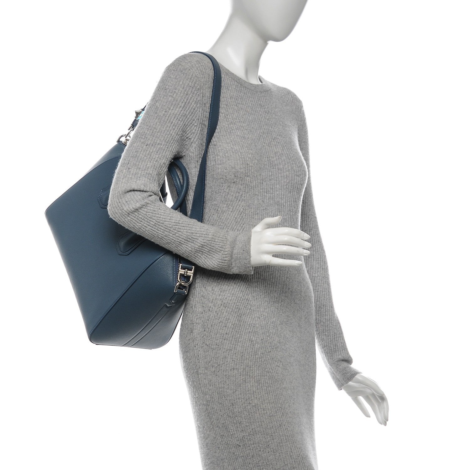 Givenchy Sugar Goatskin Medium Antigona Mineral Blue 2 of 6