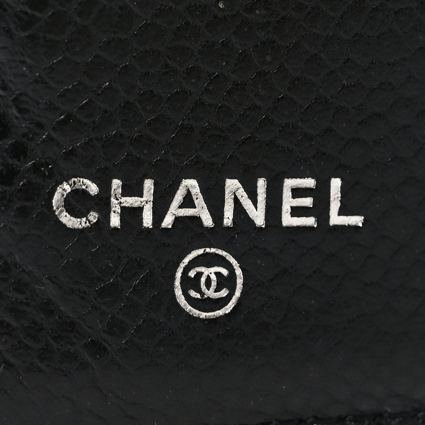 Caviar Quilted Yen Wallet Black