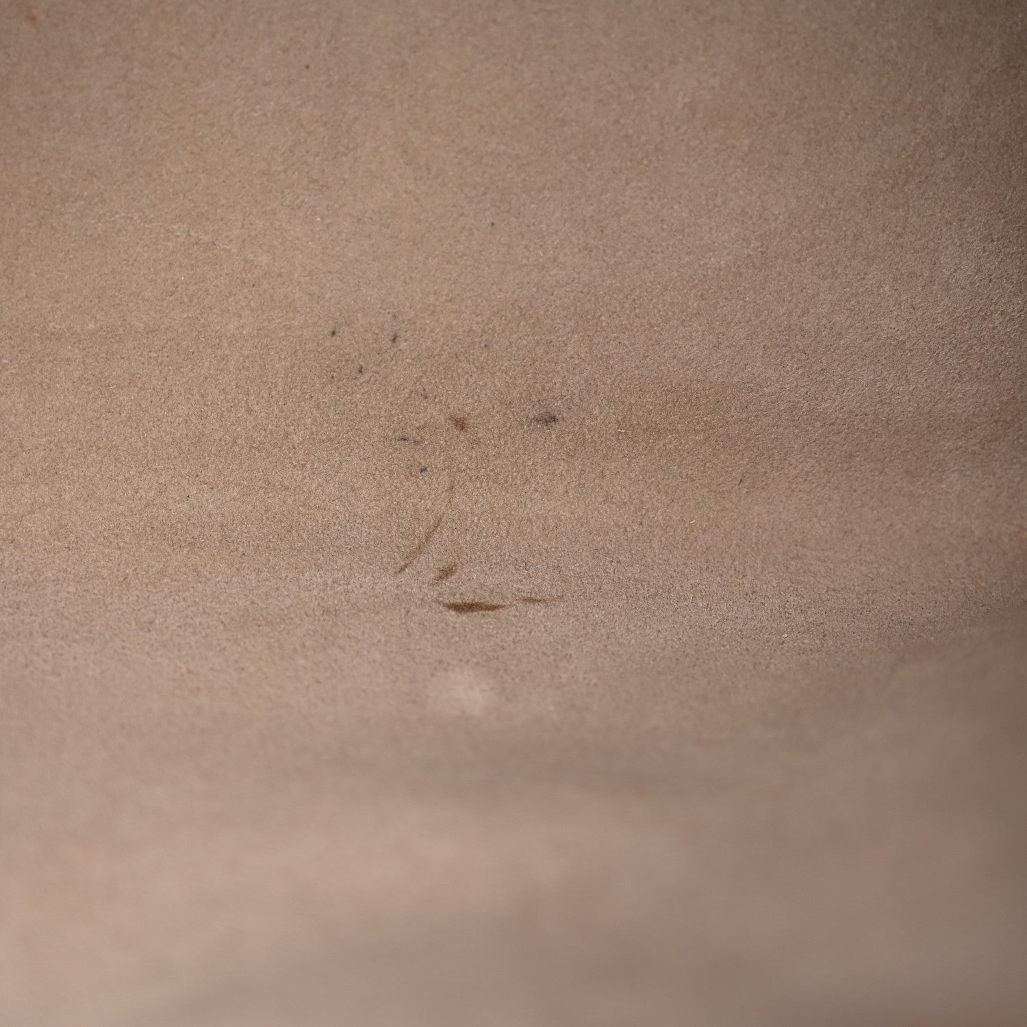 Louis Vuitton Empreinte Monogram Giant Onthego MM Tourterelle 11 of 11