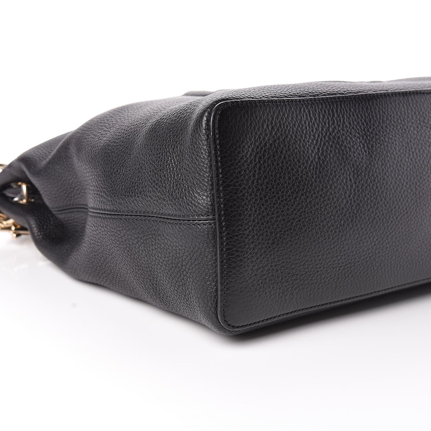 Pebbled Calfskin Large Soho Hobo Black