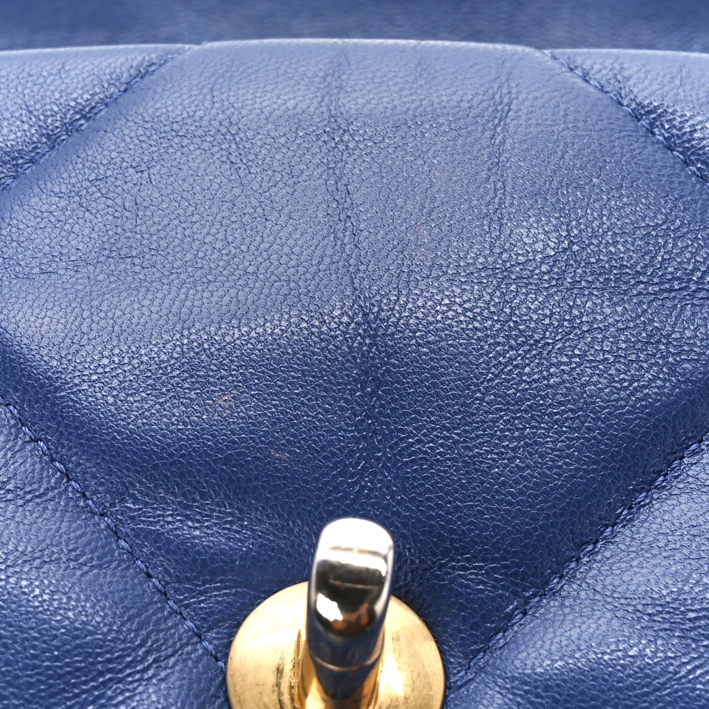 Lambskin Quilted Medium Chanel 19 Flap Blue