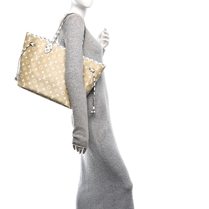 Louis Vuitton Monogram Giant Neverfull MM Kaki 2 of 9