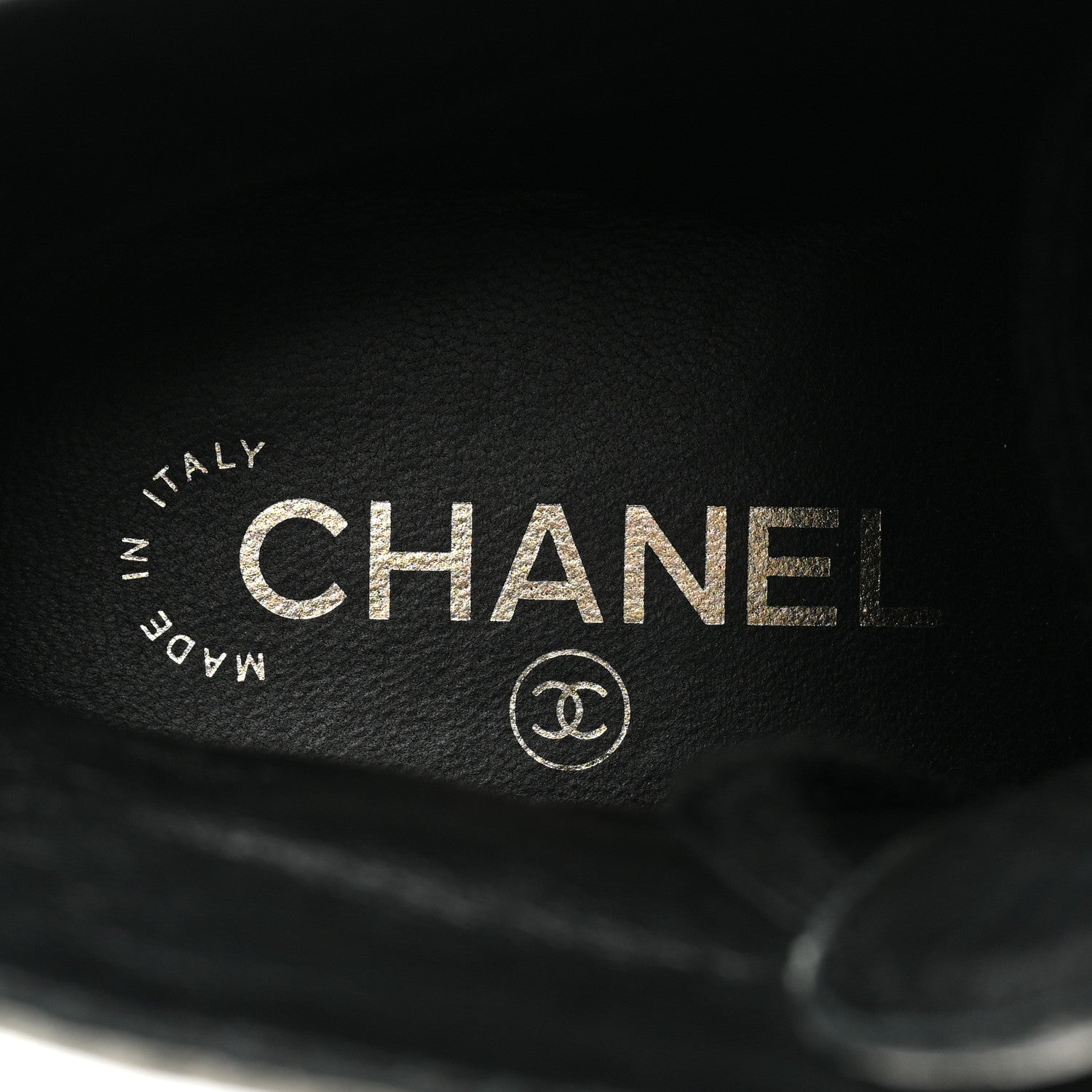 Chanel Lambskin Grained Calfskin CC Cap Toe Short Boots 39.5 White Black 7 of 14