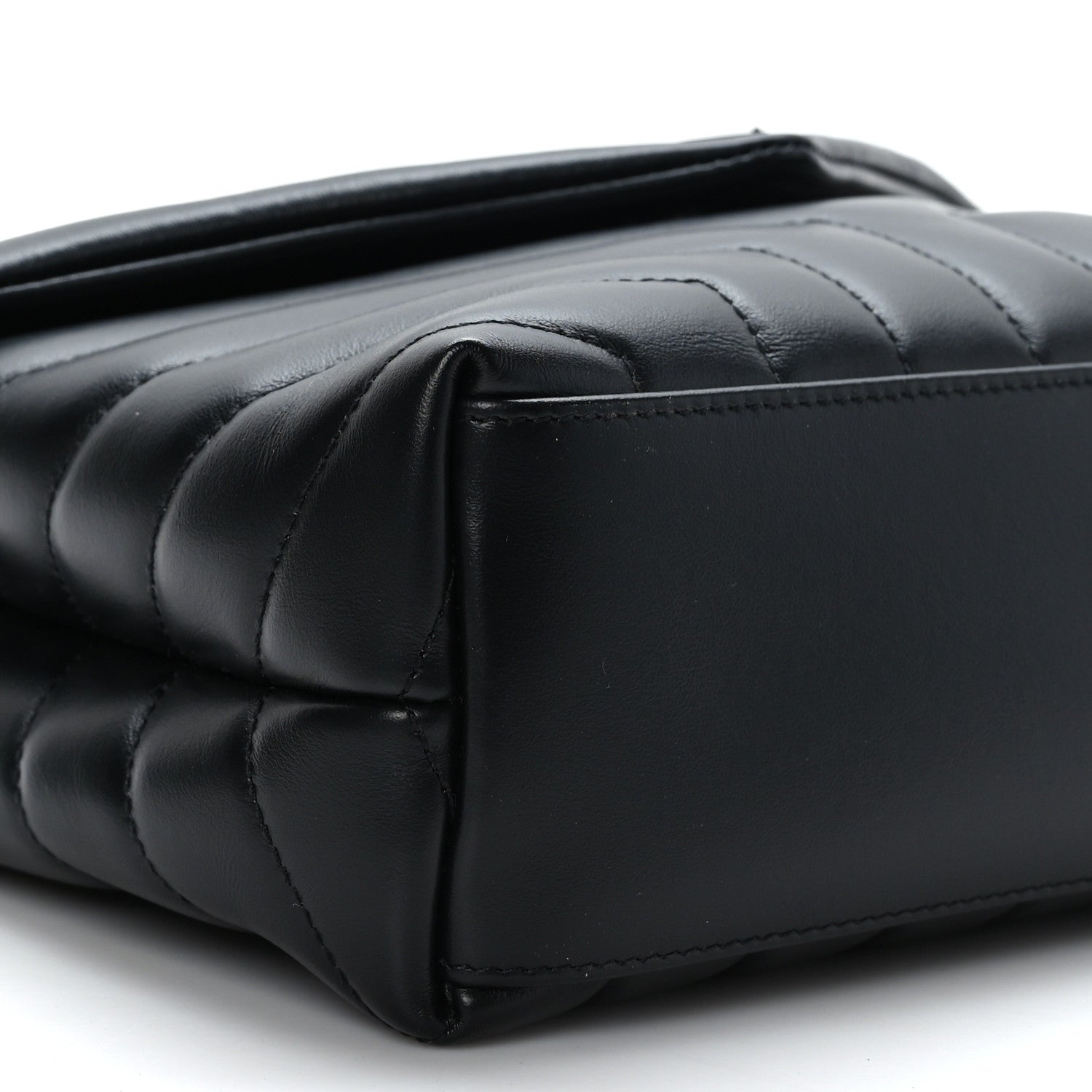 Saint Laurent Calfskin Y Quilted Monogram Monochrome Small Loulou Chain Satchel Black 8 of 9