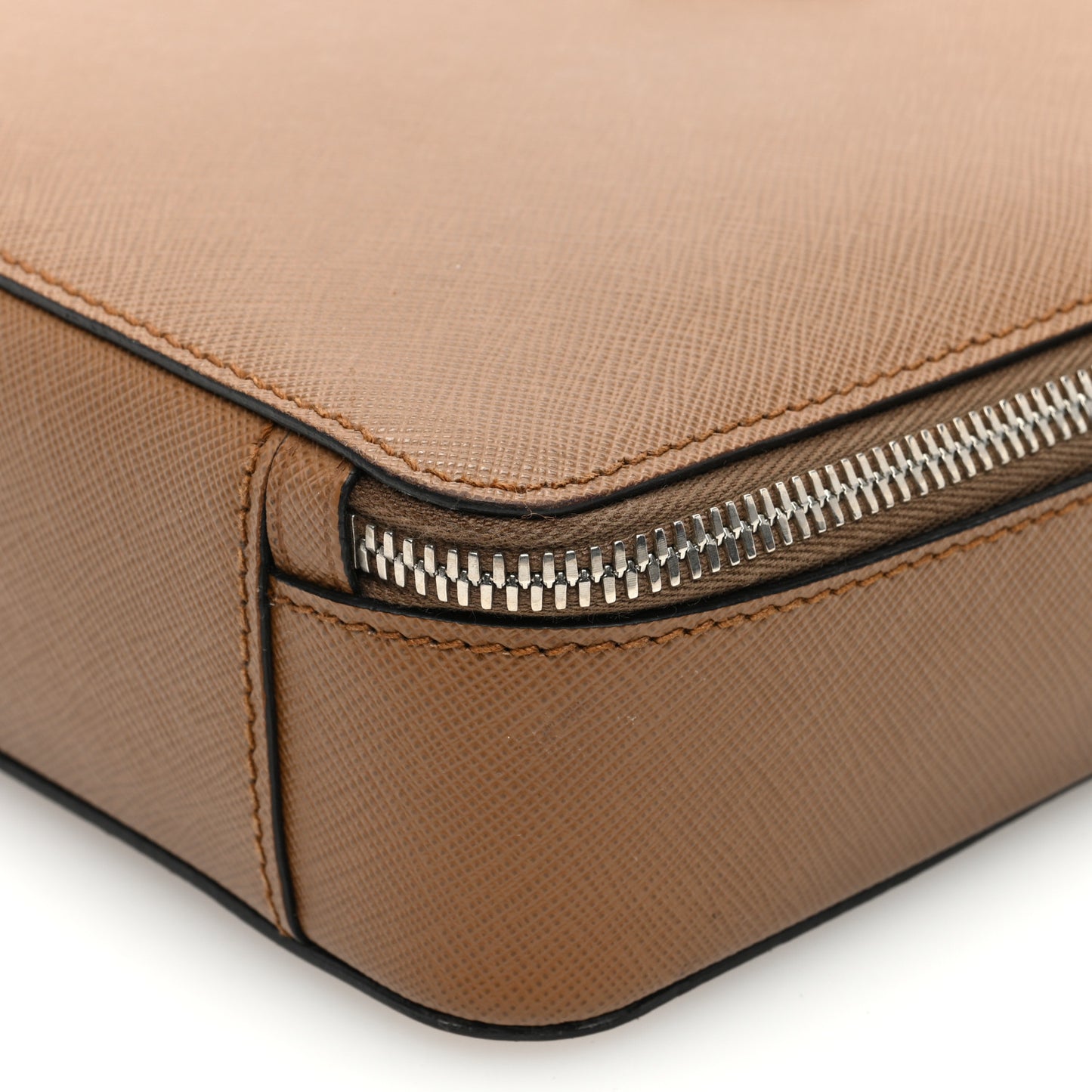Saffiano Travel Medium Brique Crossbody Bag Cannella