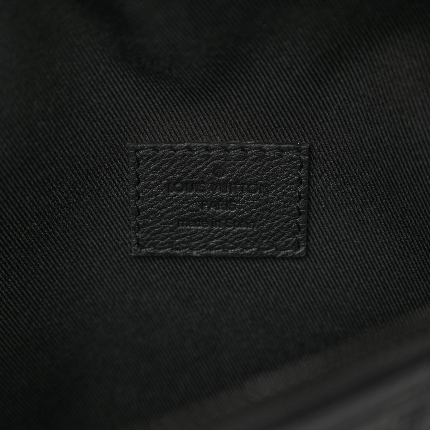 Louis Vuitton Calfskin Monogram Shadow Discovery Bumbag Black 6 of 9