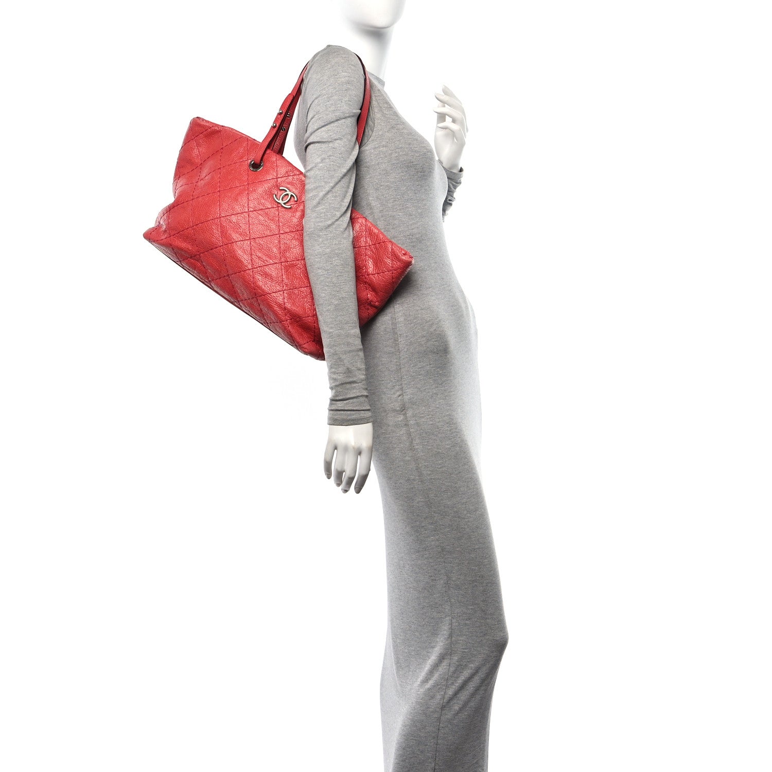 Chanel Glazed Calfskin Large On The Road Tote Red 2 of 12