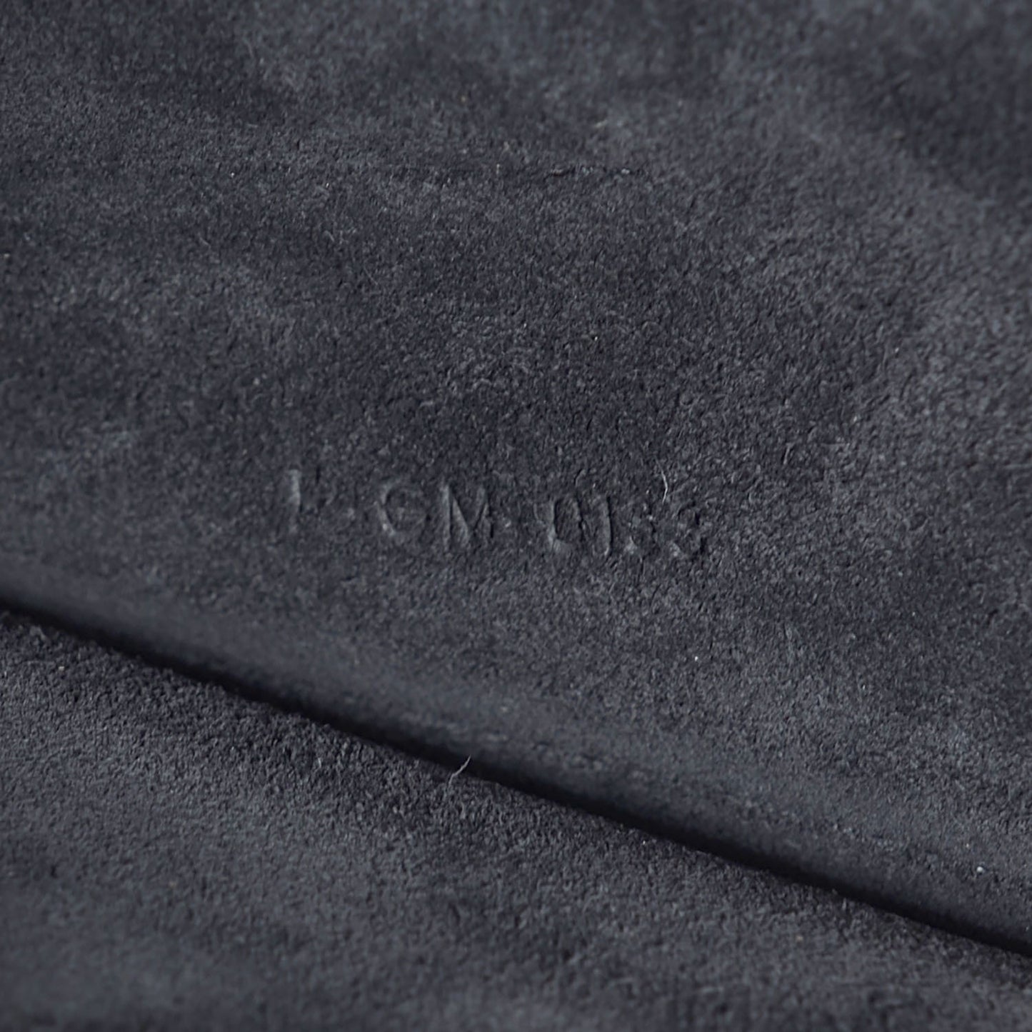 Calfskin Blade Flap Black