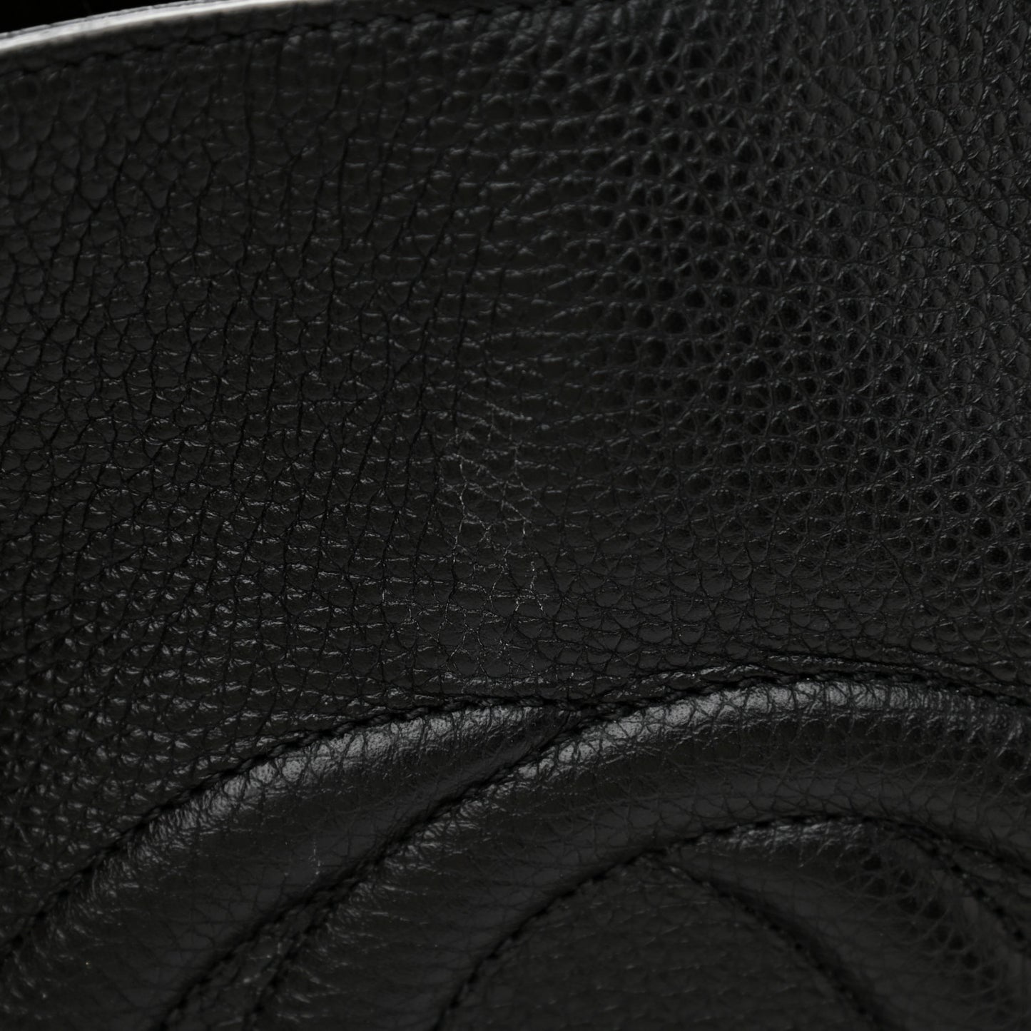 Pebbled Calfskin Medium Soho Chain Shoulder Bag Black