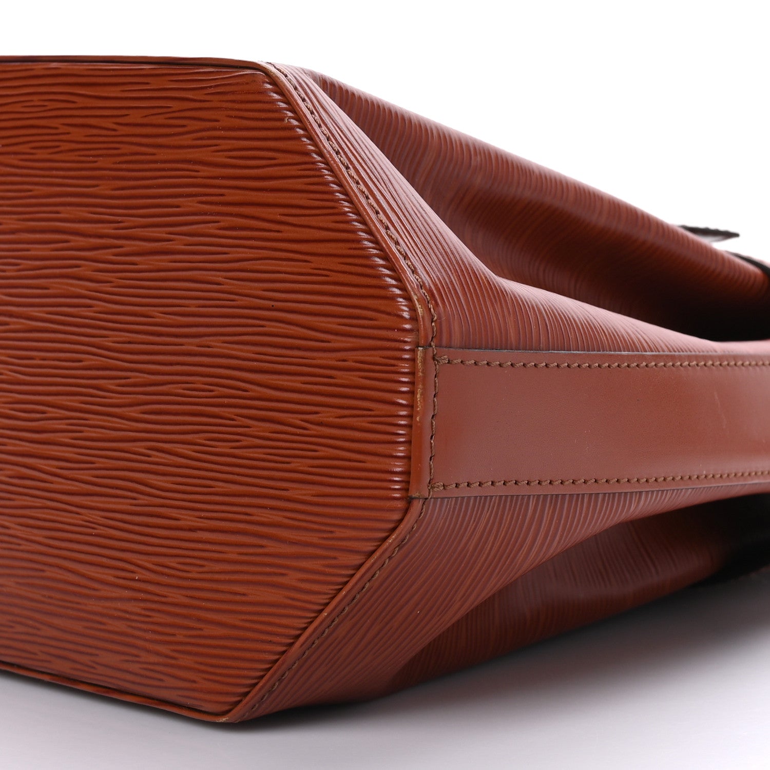 Louis Vuitton Epi Sac D'Epaule Kenyan Fawn 8 of 8