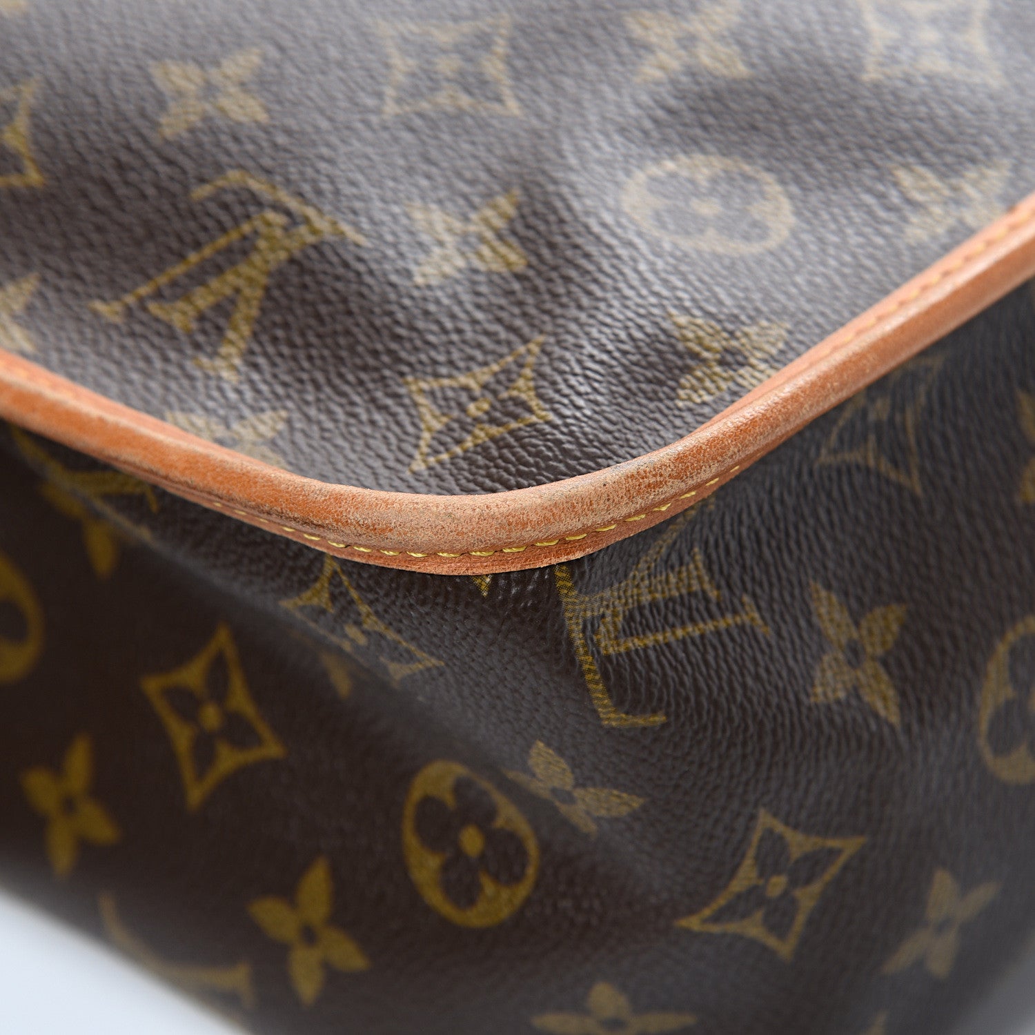 Louis Vuitton Monogram Sac Gibeciere GM 10 of 20