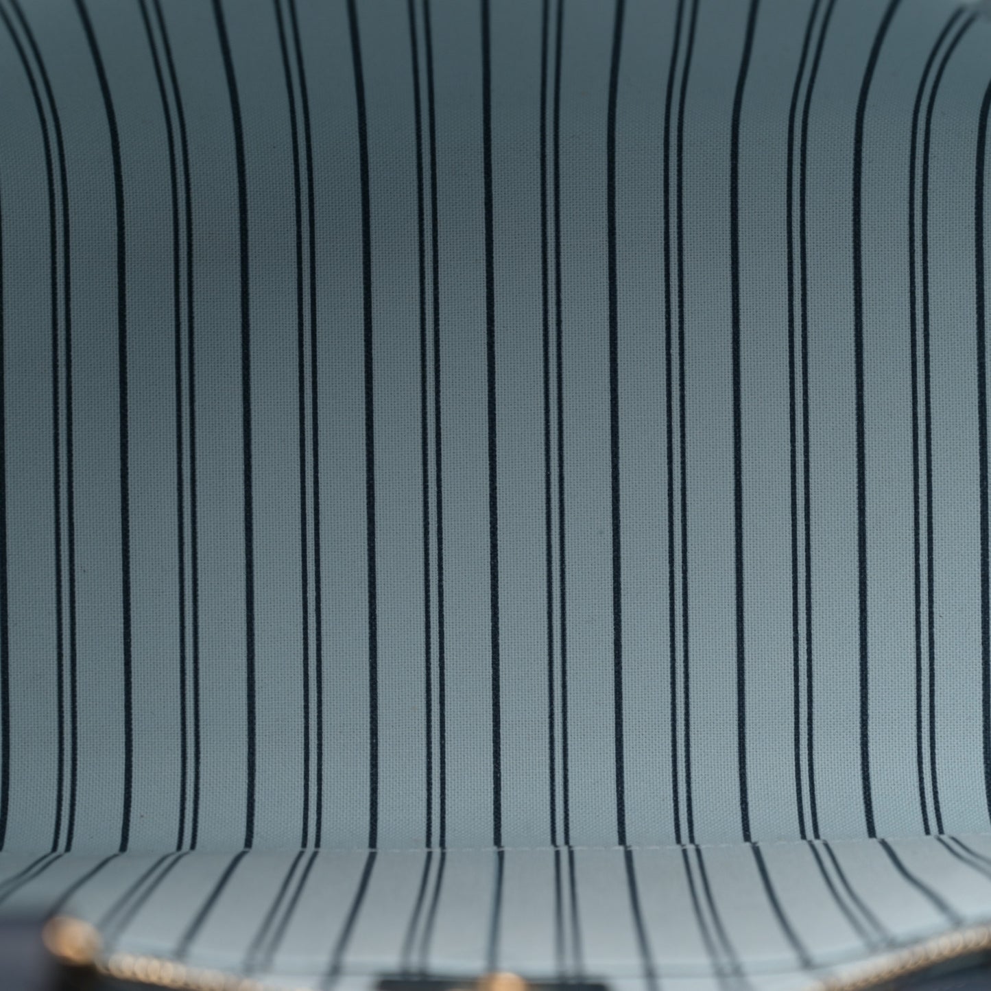 Raffia Calfskin Monogram Giant Onthego MM Blue
