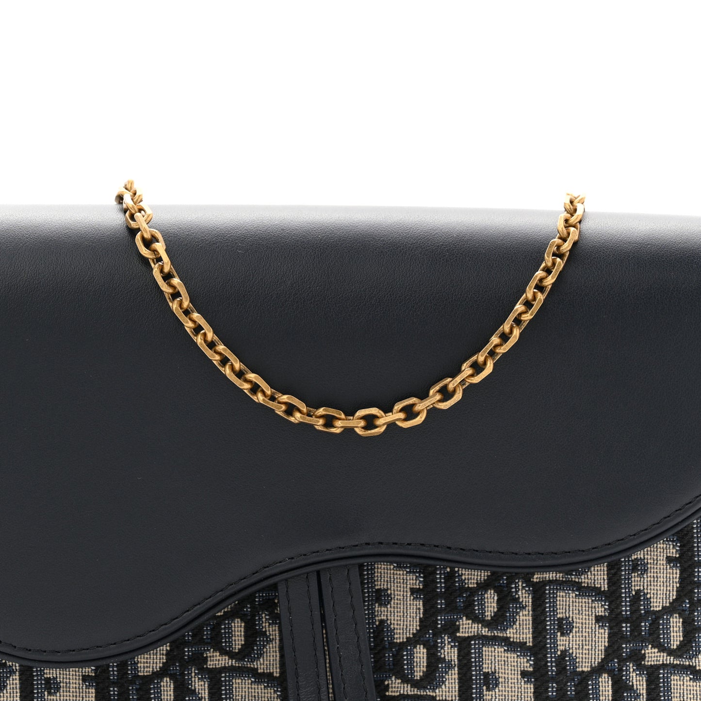Oblique Smooth Calfskin Medium Saddle Pouch With Chain Blue