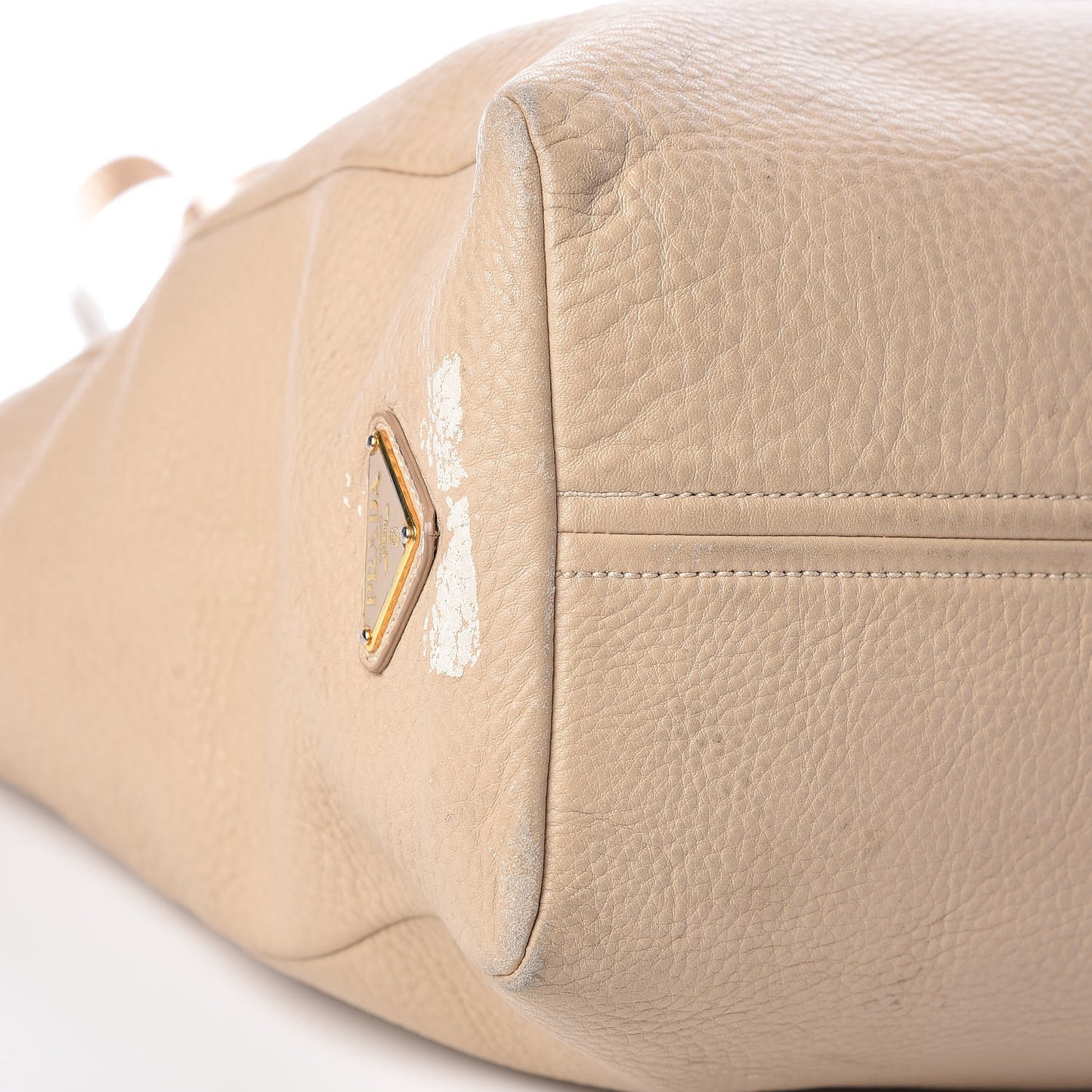 Vitello Daino Shopping Tote Cammeo