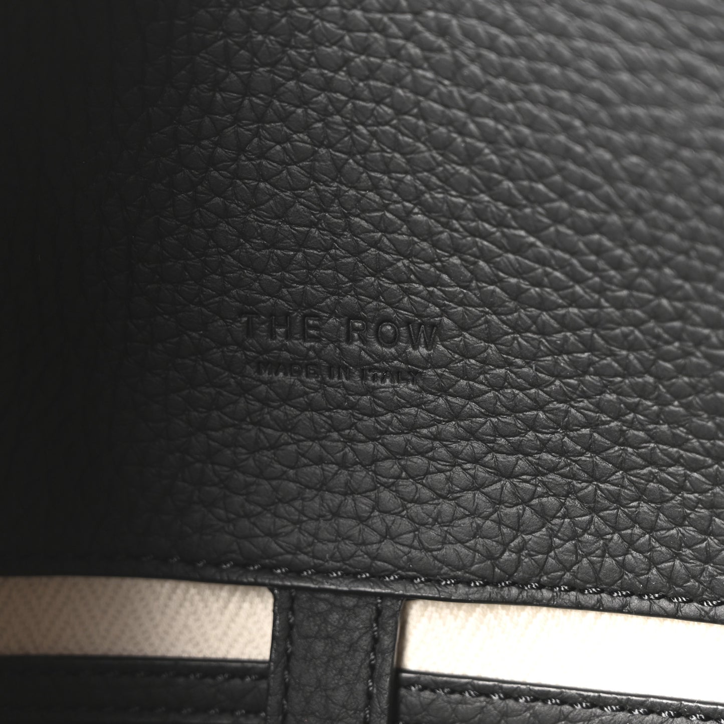 Matte Grained Calfskin Soft Margaux 15 Black