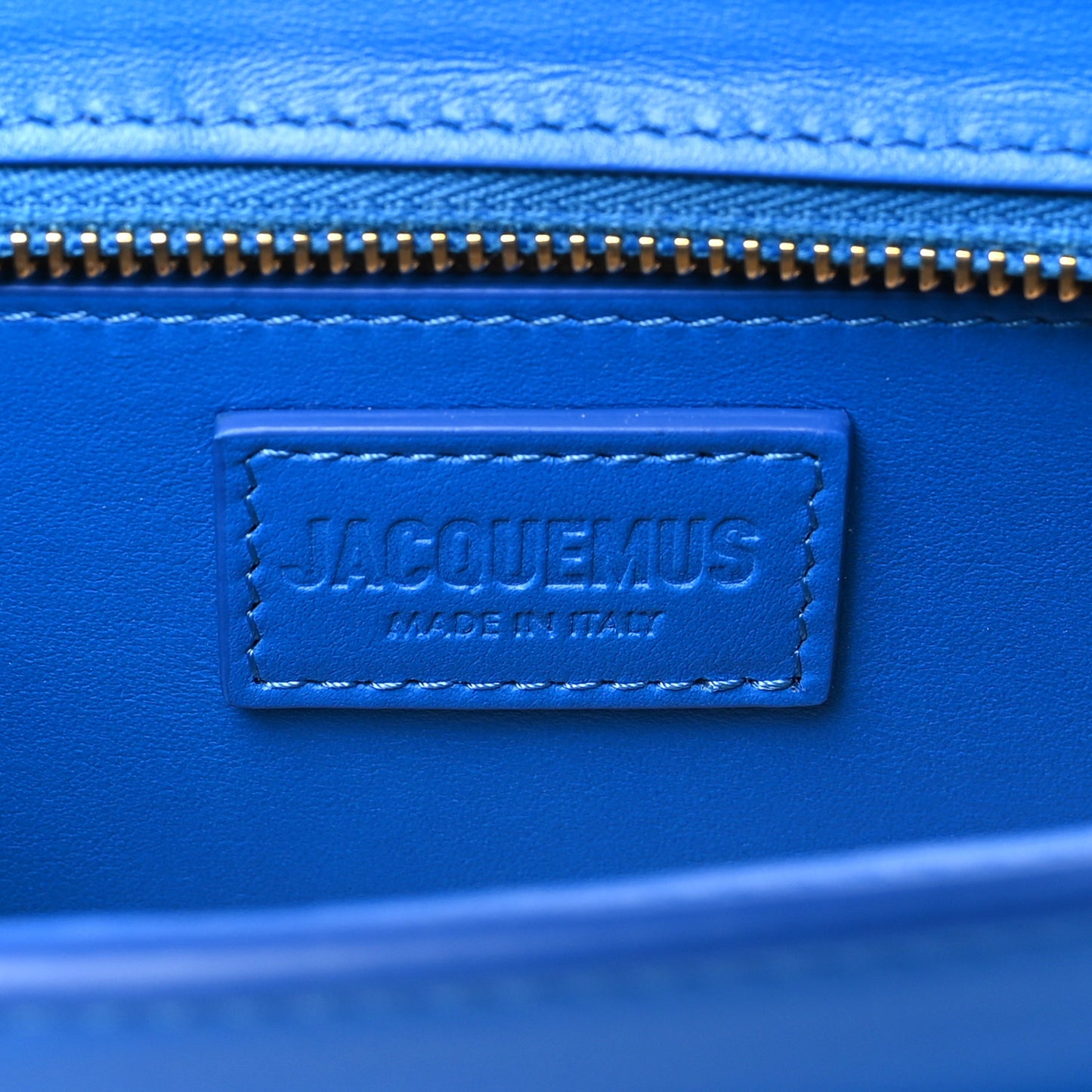 Smooth Calfskin Le Sac Ciuciu Blue