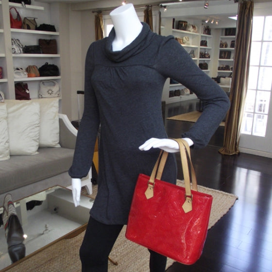 Louis Vuitton Vernis Houston Red 2 of 10