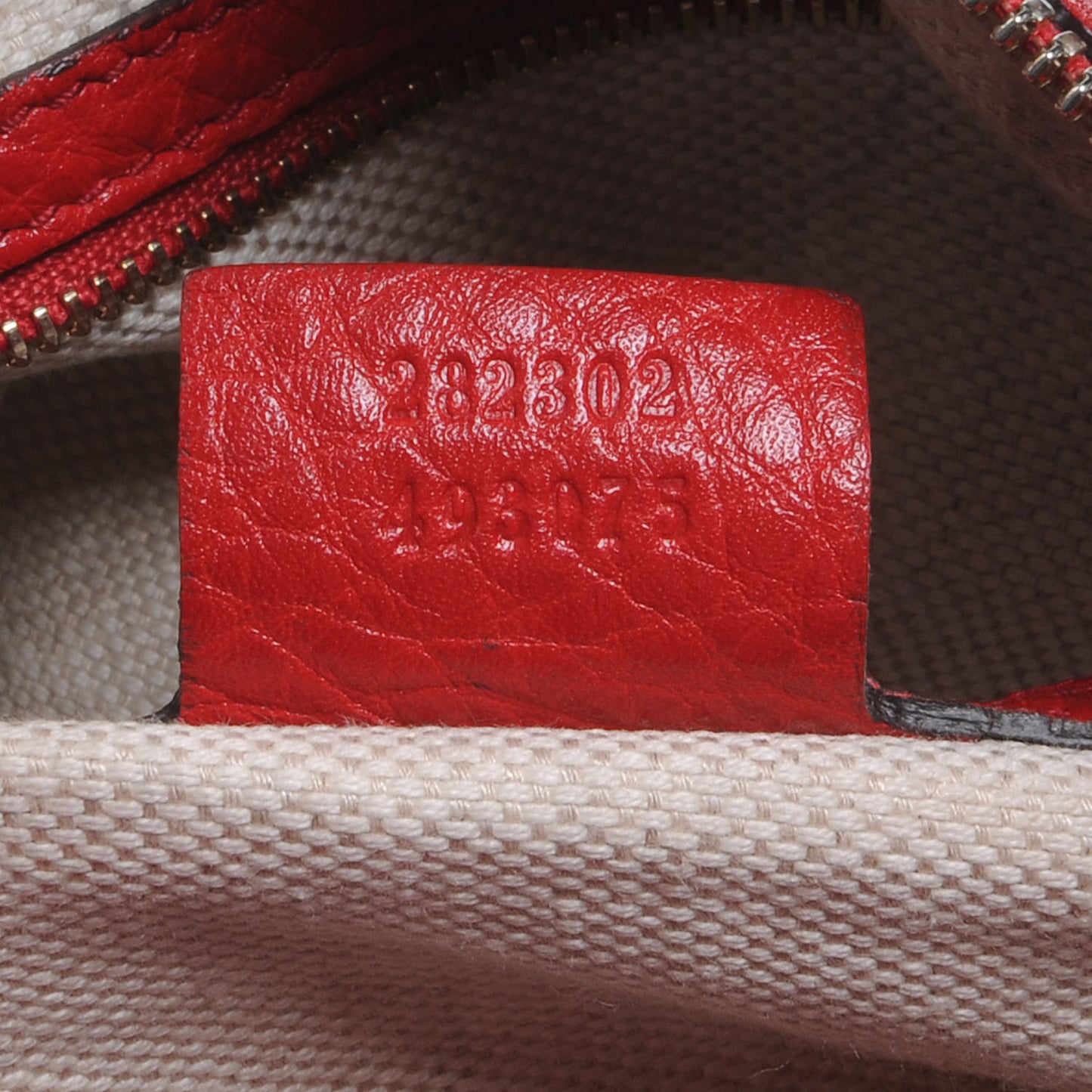 Pebbled Calfskin Medium Soho Boston Red