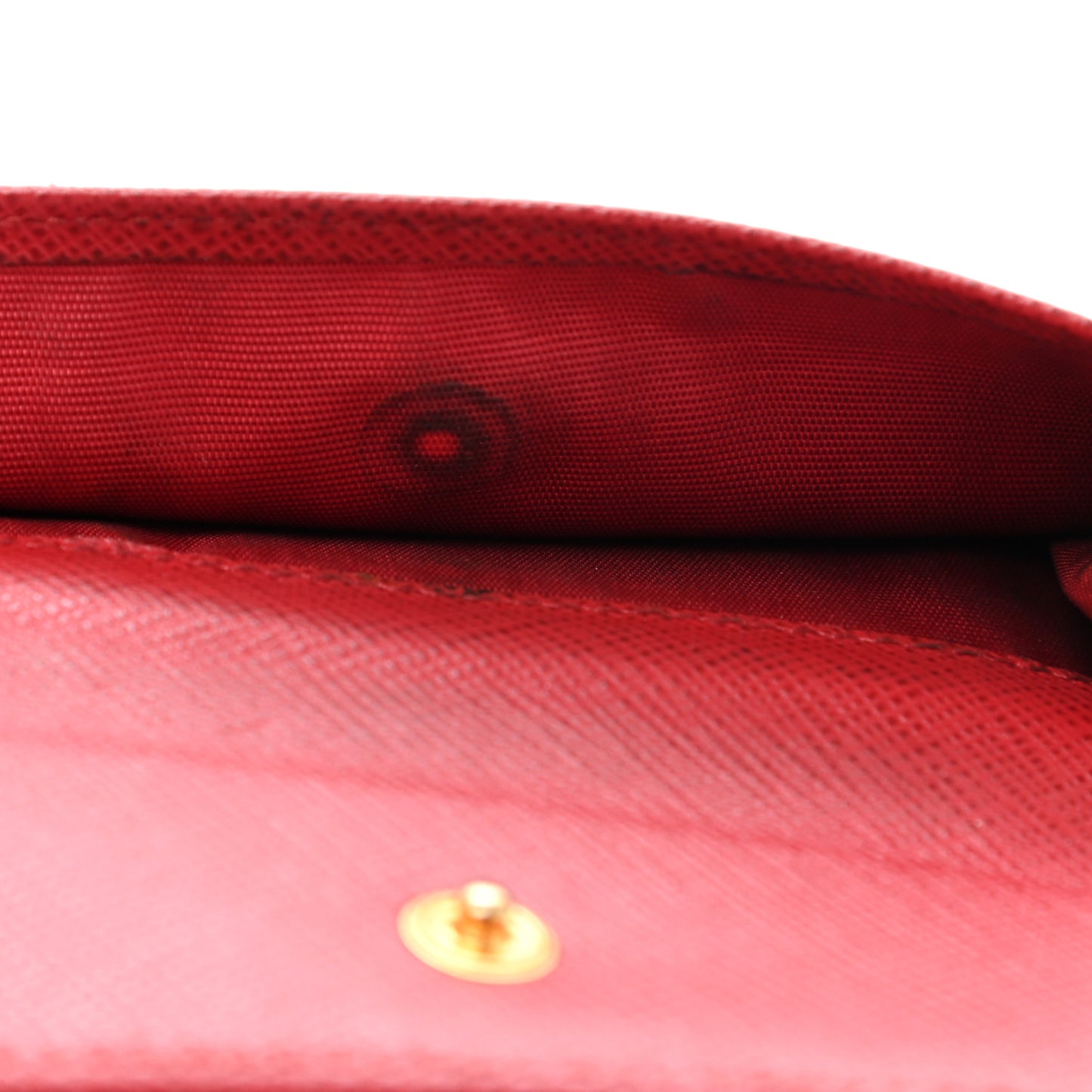 Saffiano Metal Compact Snap Bi-Fold Wallet Fuoco