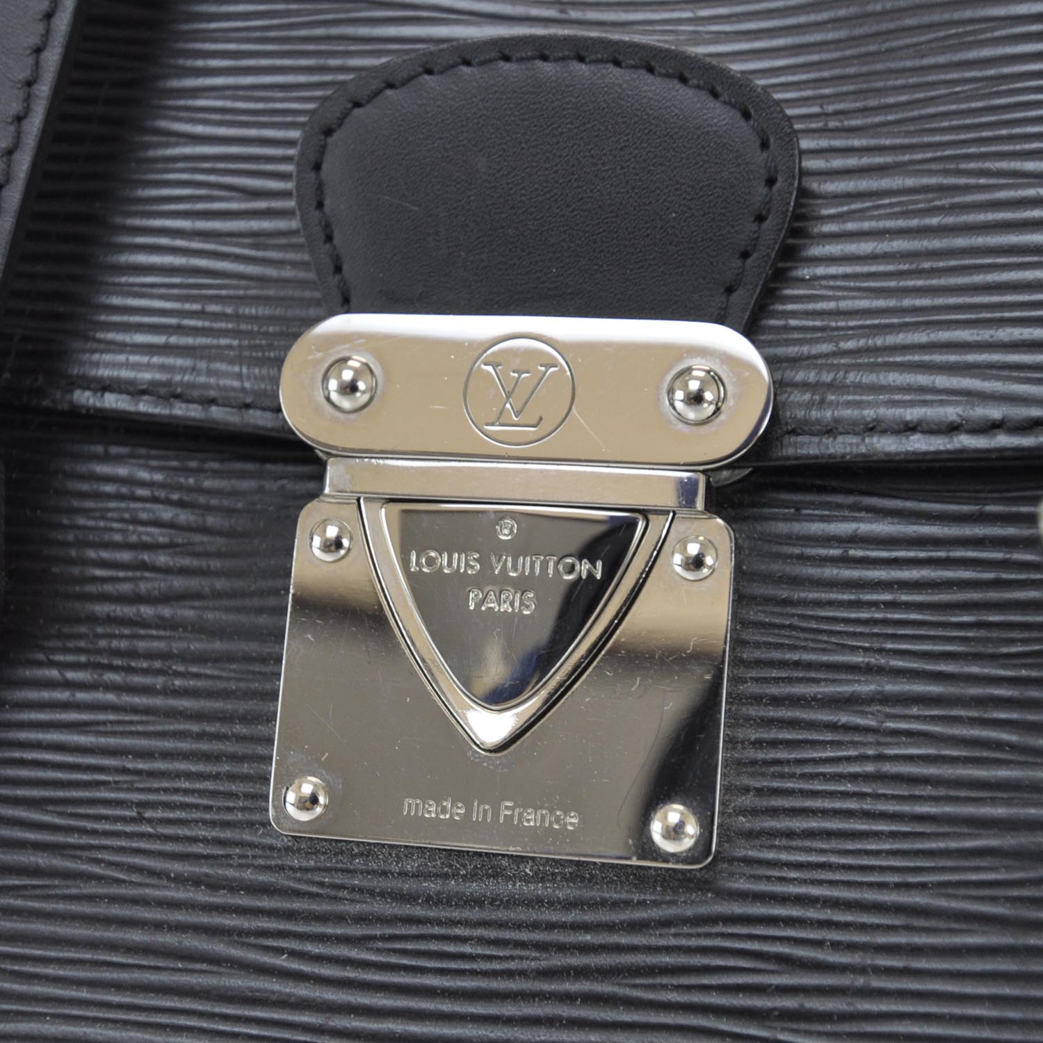 Louis Vuitton Epi Segur MM Black 7 of 10