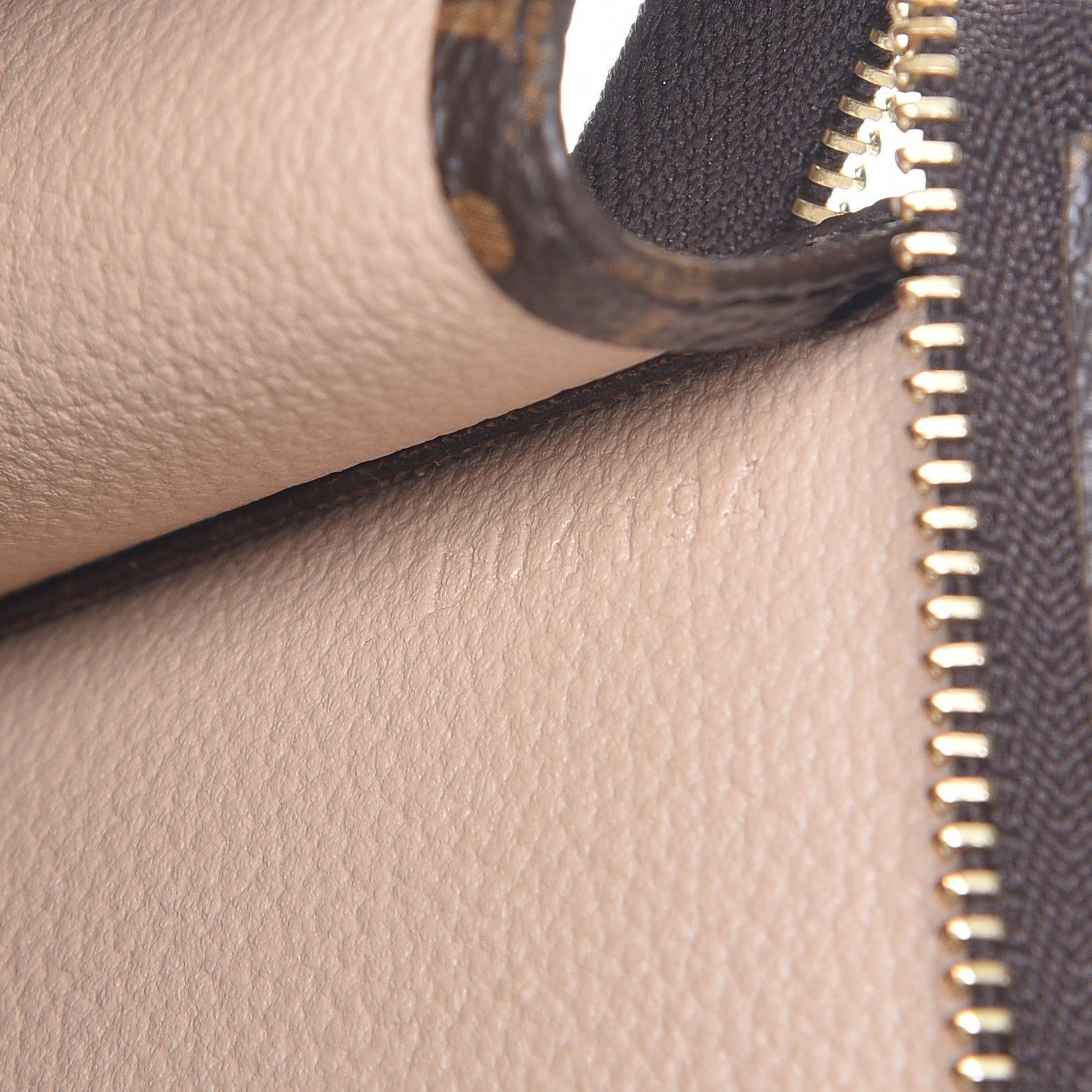 Louis Vuitton Monogram Toiletry Pouch 19 7 of 7