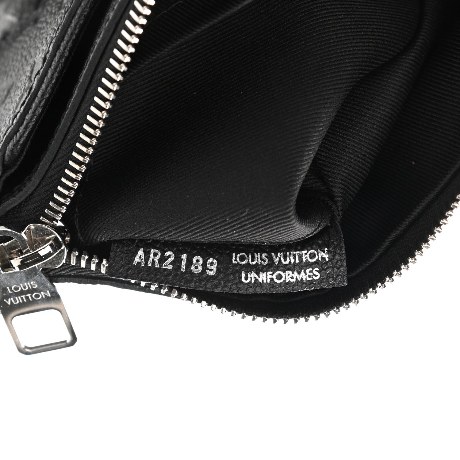 Louis Vuitton Empreinte Pallas Crossbody Black 13 of 21