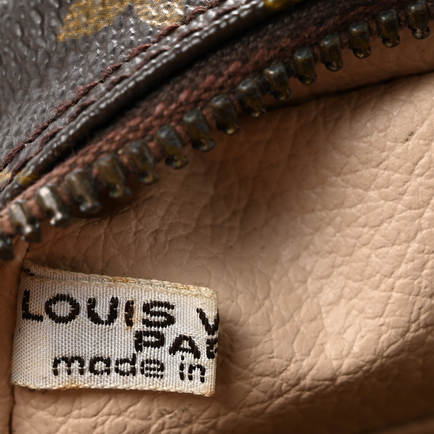 Louis Vuitton Monogram Trousse Toilette 23 6 of 7