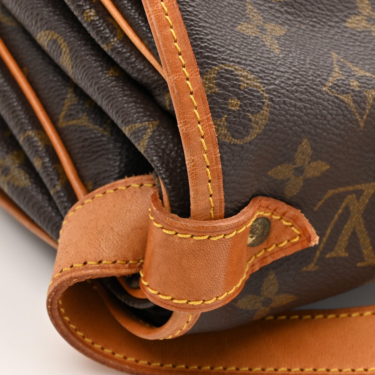 Monogram Saumur 35