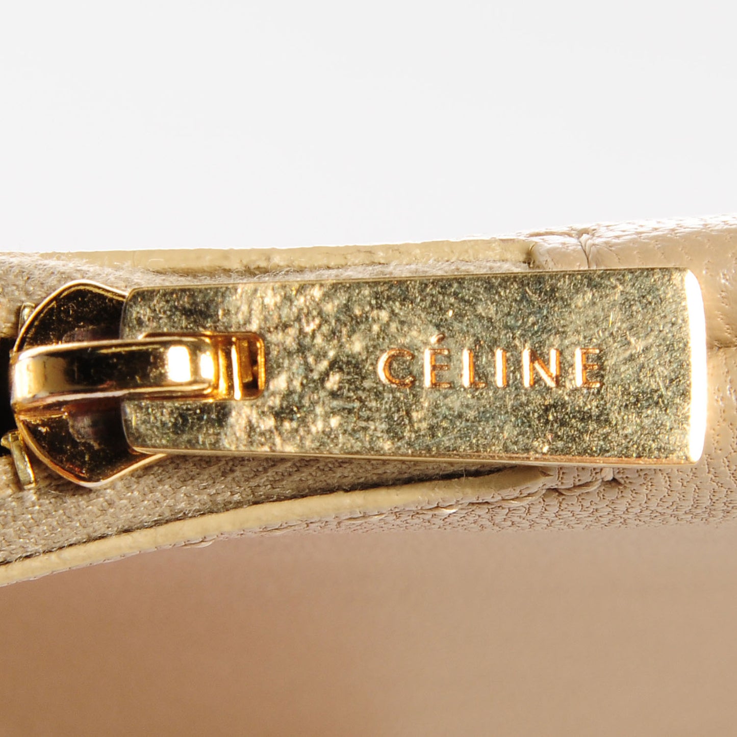 Lambskin Bi-Color Solo Clutch Pouch Beige Butter